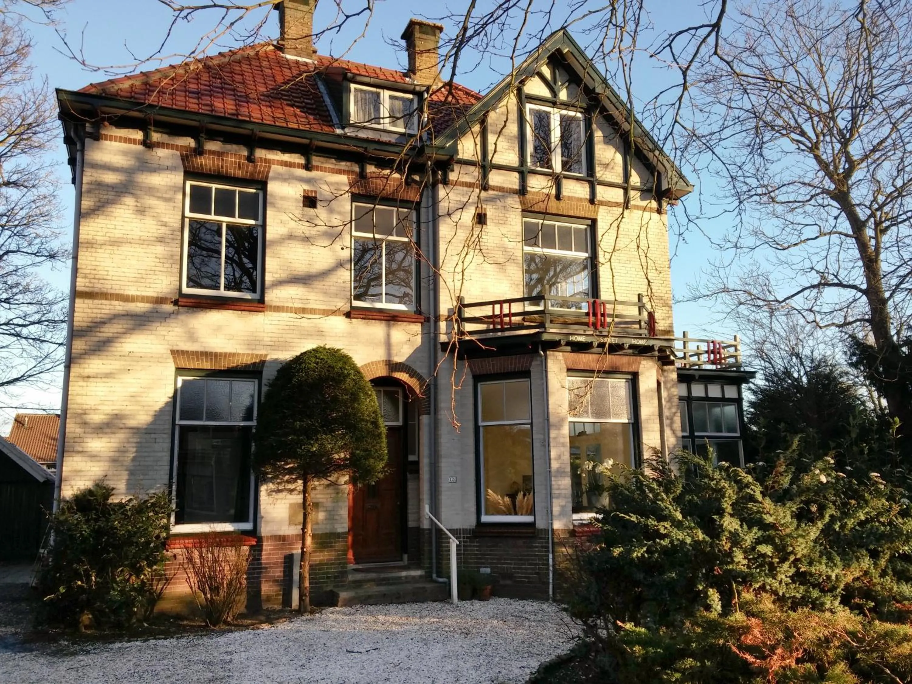 Facade/entrance in B&B Slapen bij de burgemeester