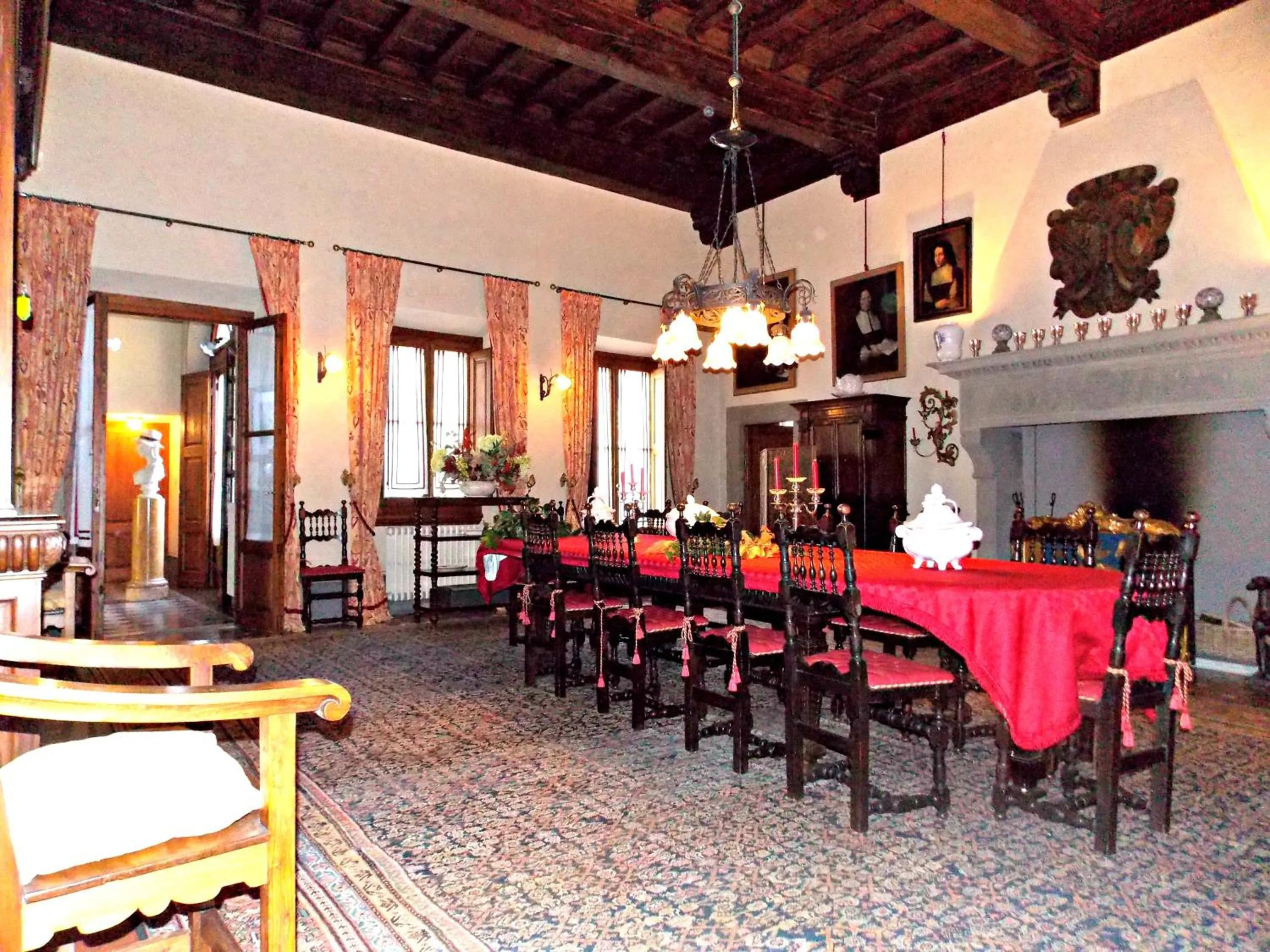 Dining area in Villa Salaiole