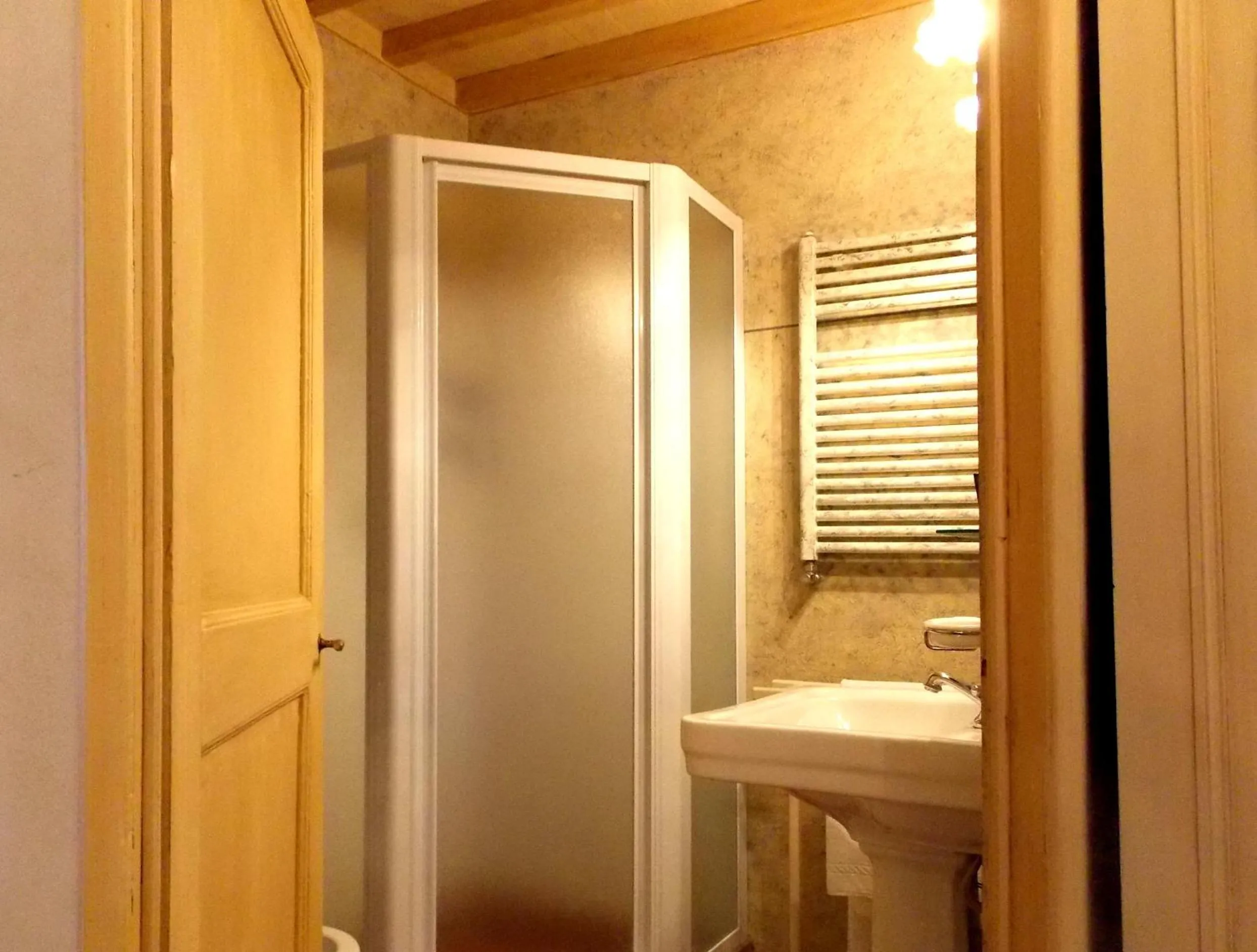 Bathroom in Villa Salaiole