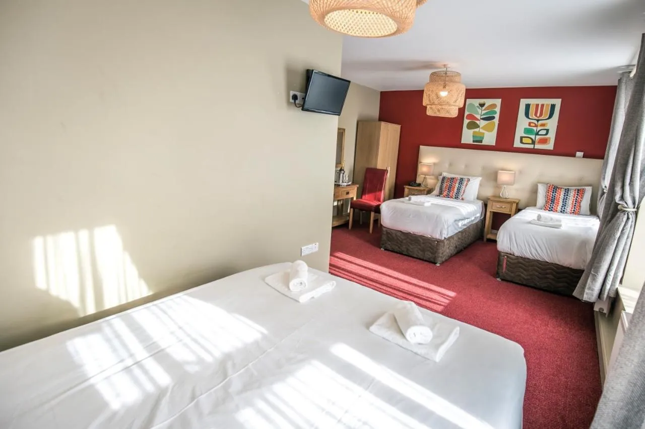 Bed in Mc Kevitts Village Hotel