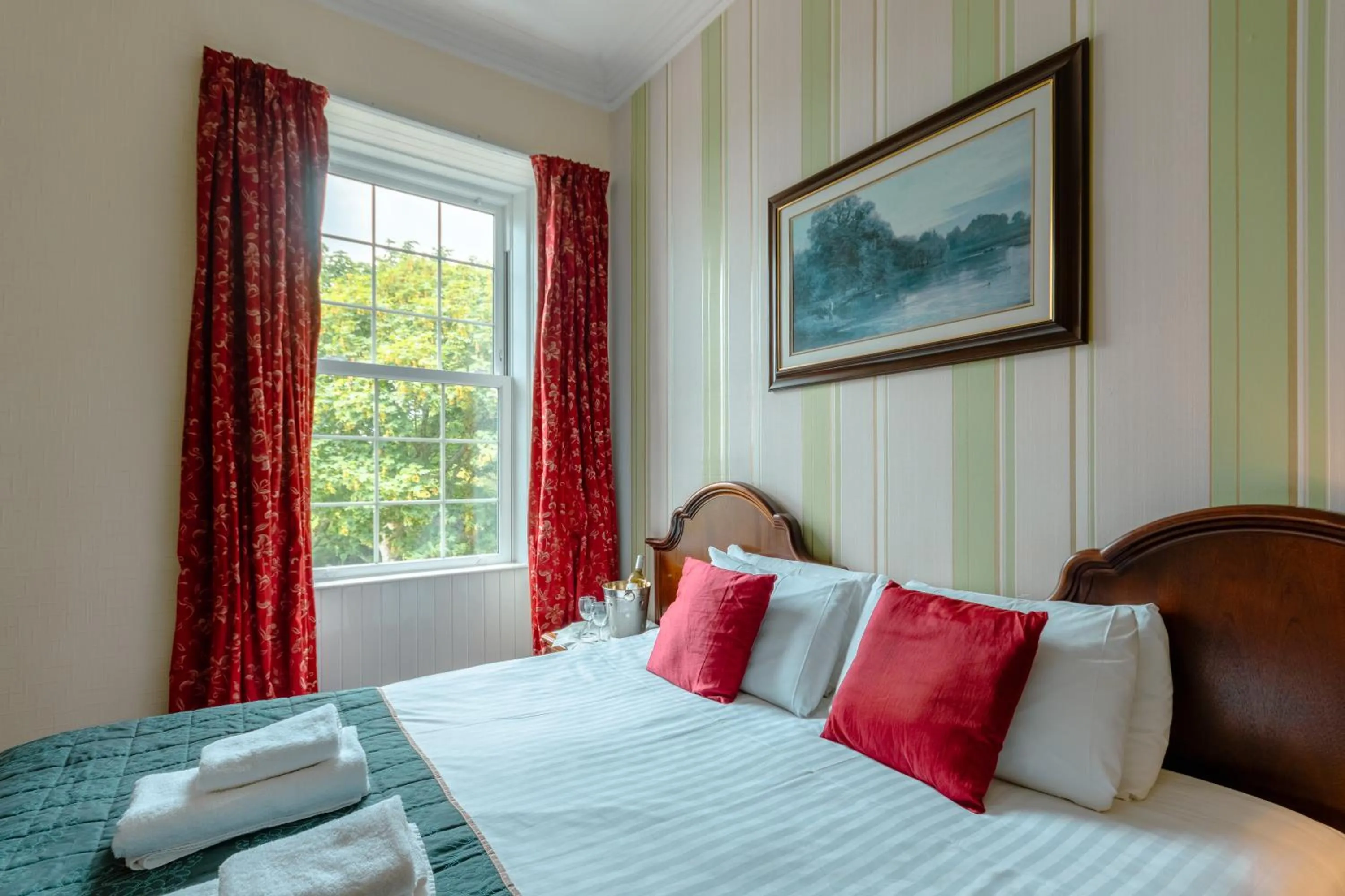 Bedroom, Bed in Gairloch Hotel 'A Bespoke Hotel'