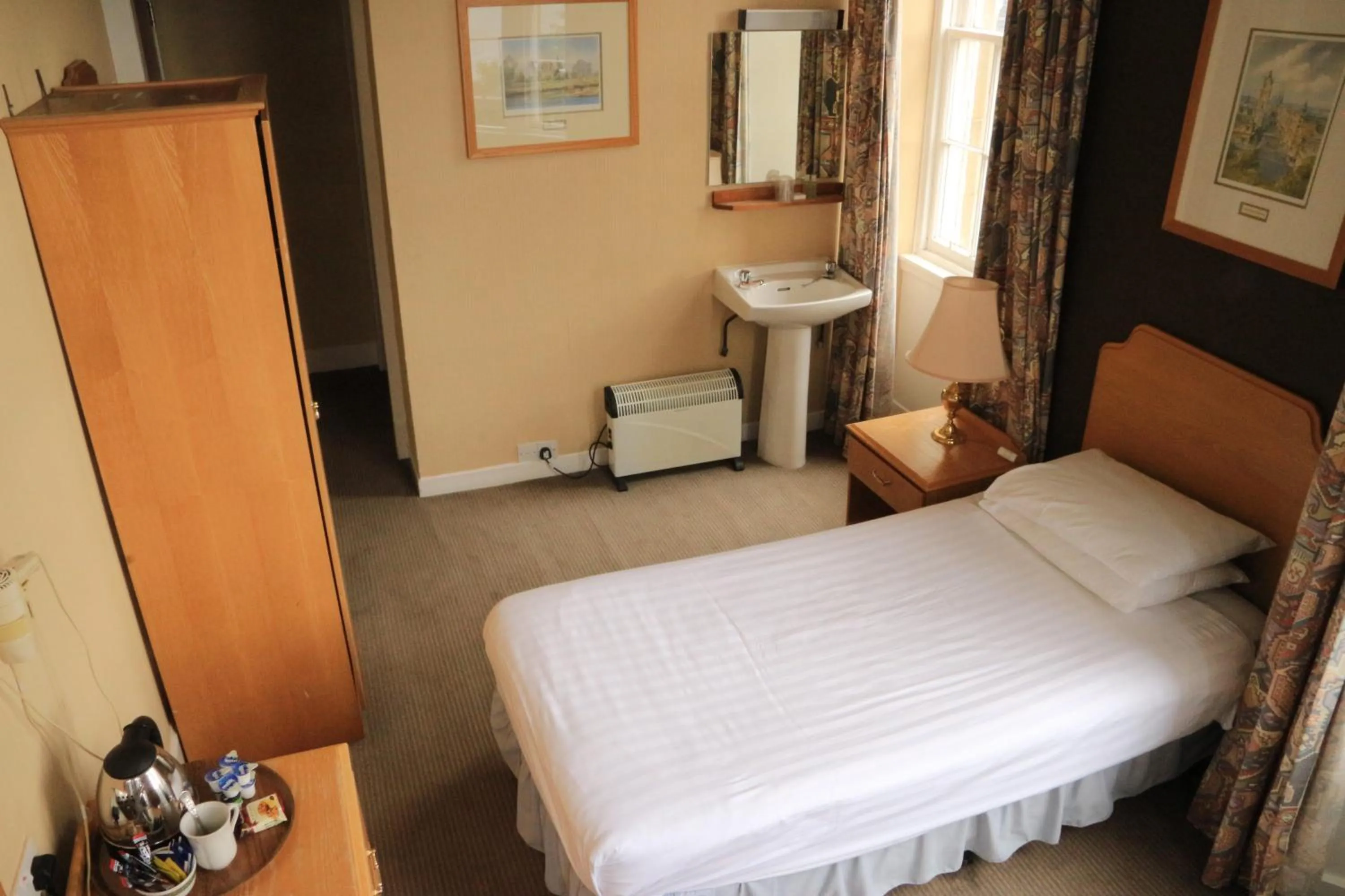 Bedroom, Bed in Gairloch Hotel 'A Bespoke Hotel'