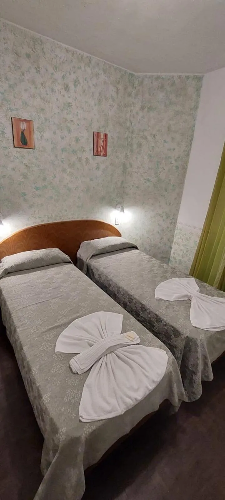 Bed in Hotel Messina