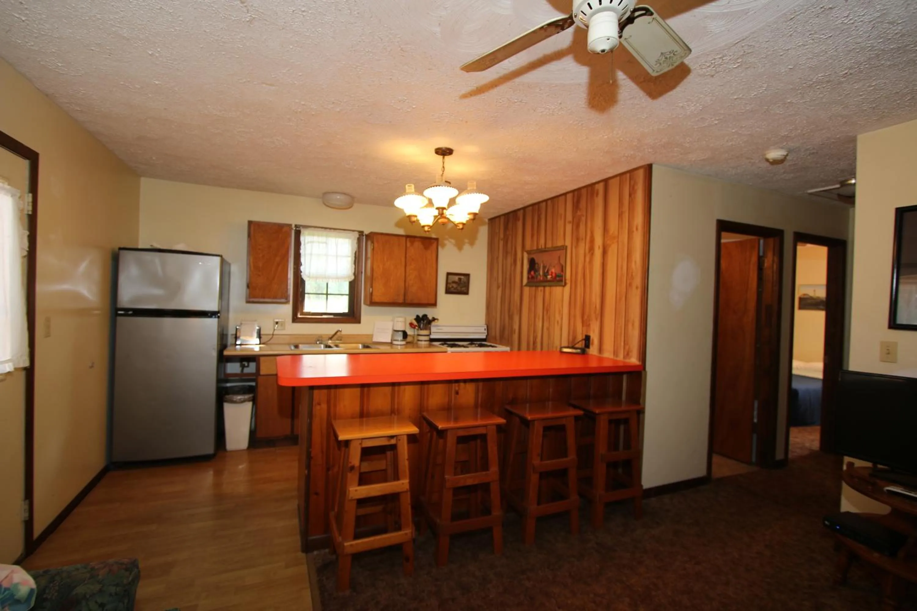 Kitchen or kitchenette in Bird's Nest Resort