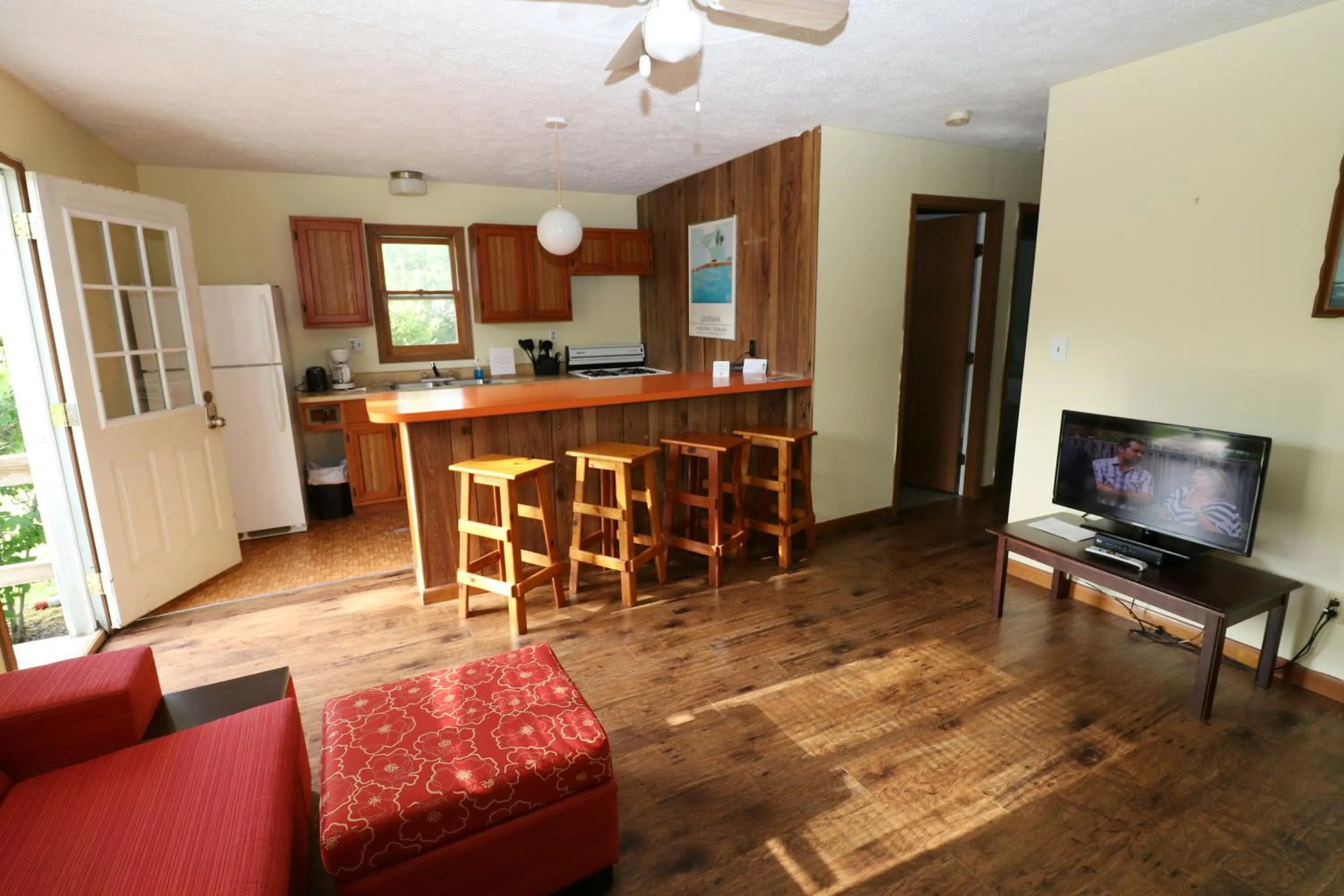 Kitchen or kitchenette in Bird's Nest Resort