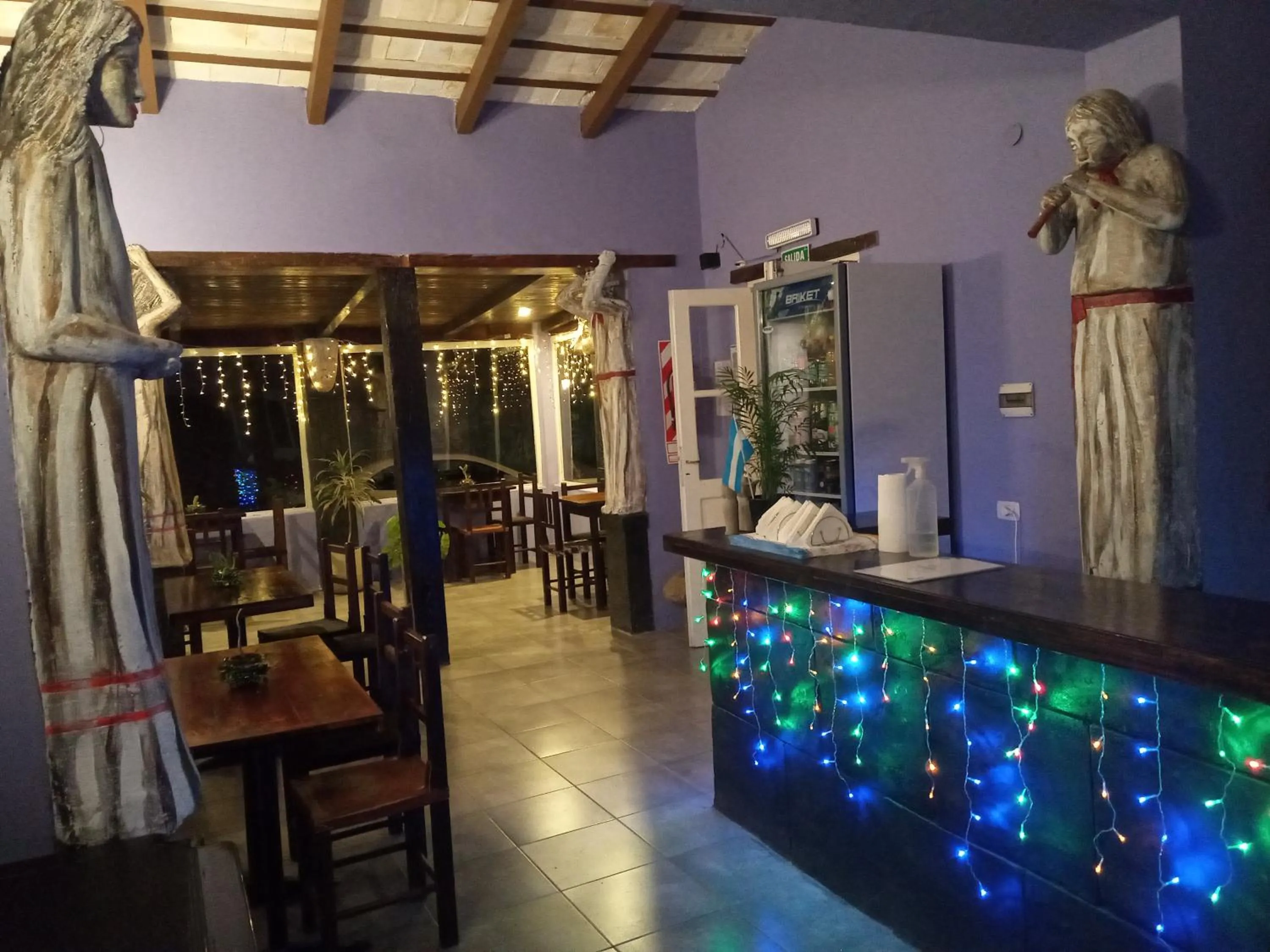 Restaurant/places to eat in El Jardin Colonial