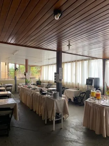 Falcon Hotel