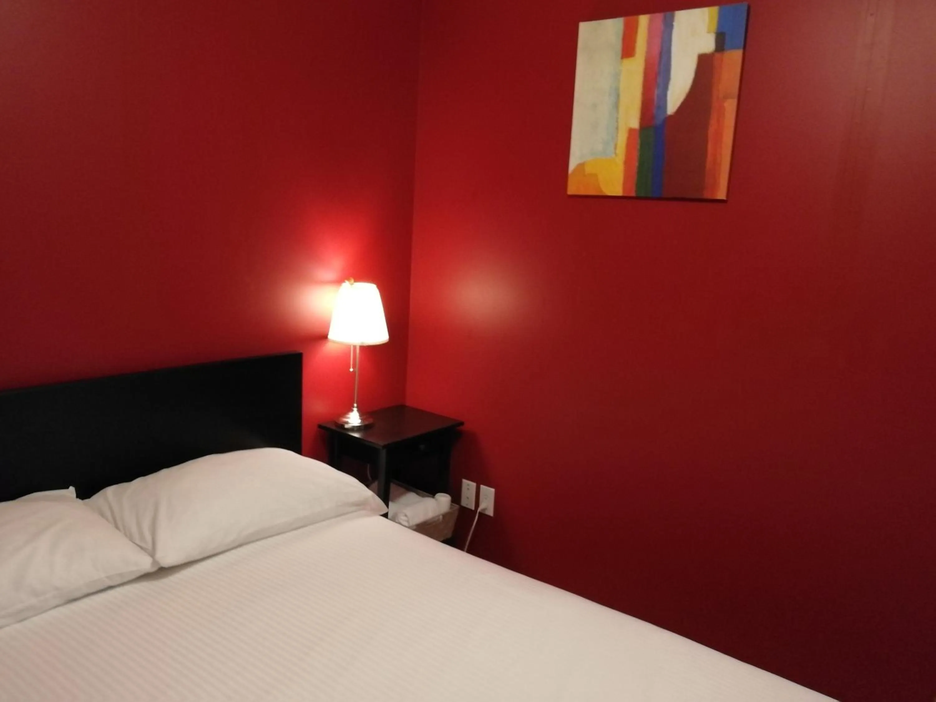 Bed in Marpole Guest House