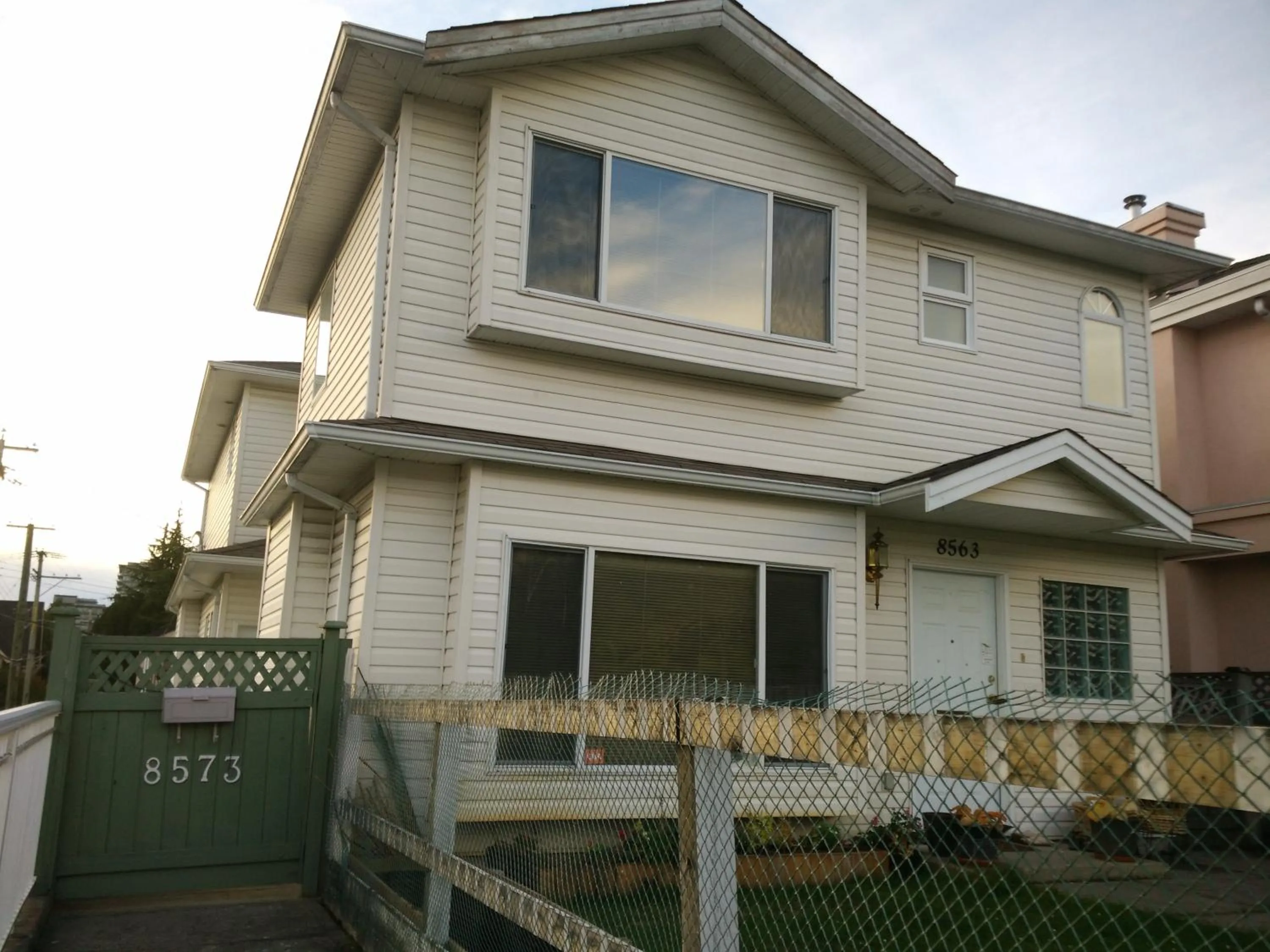 Facade/entrance in Marpole Guest House