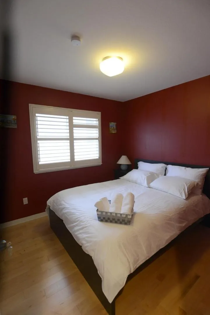 Bed in Marpole Guest House