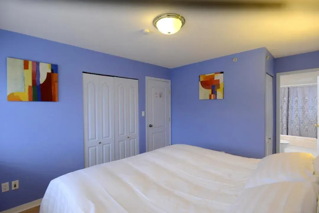 Deluxe King Room in Marpole Guest House Deluxe King Room in Marpole Guest House