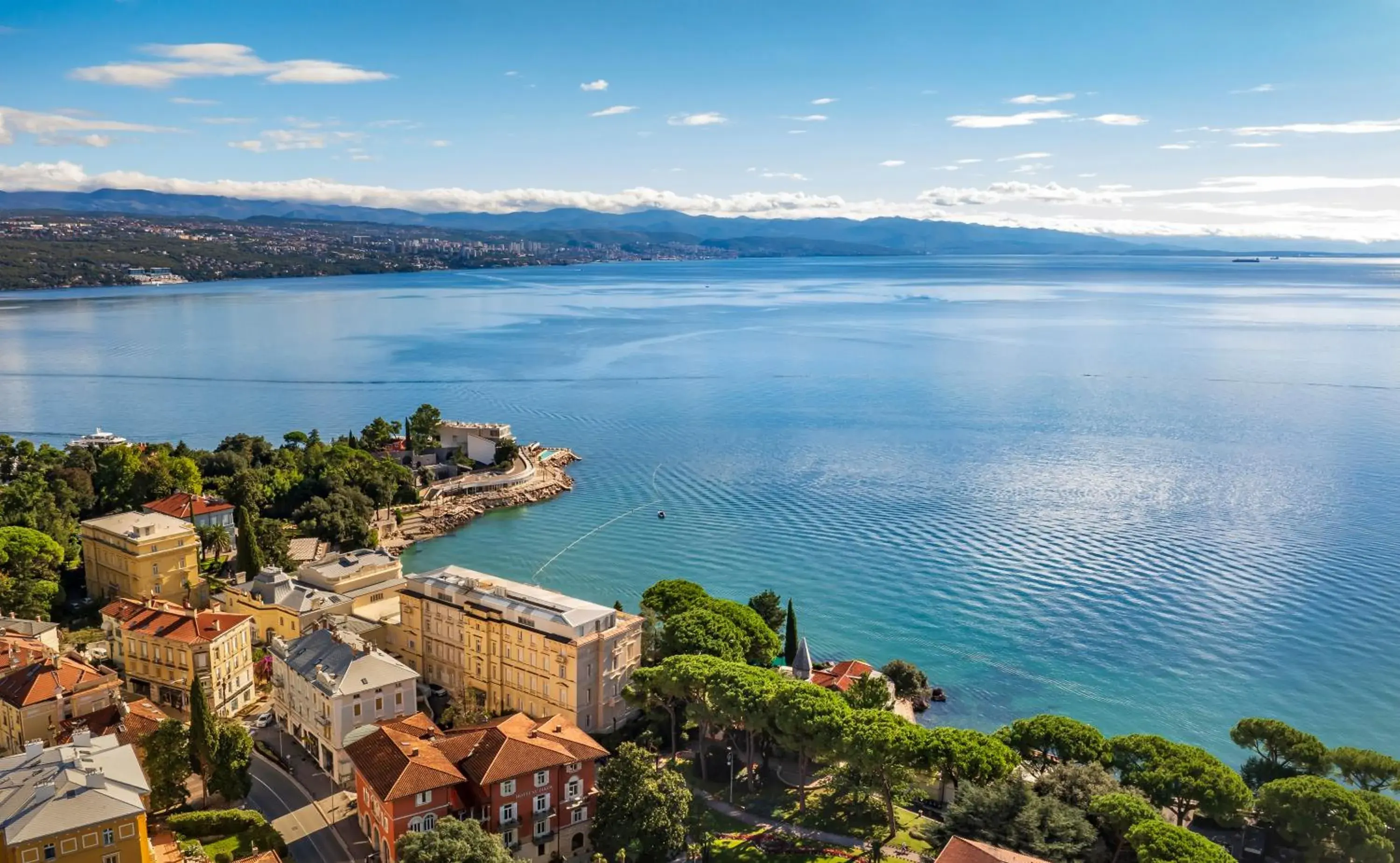 Property building in Hotel Kvarner - by Liburnia Hotels & Villas Property building in Hotel Kvarner - by Liburnia Hotels & Villas