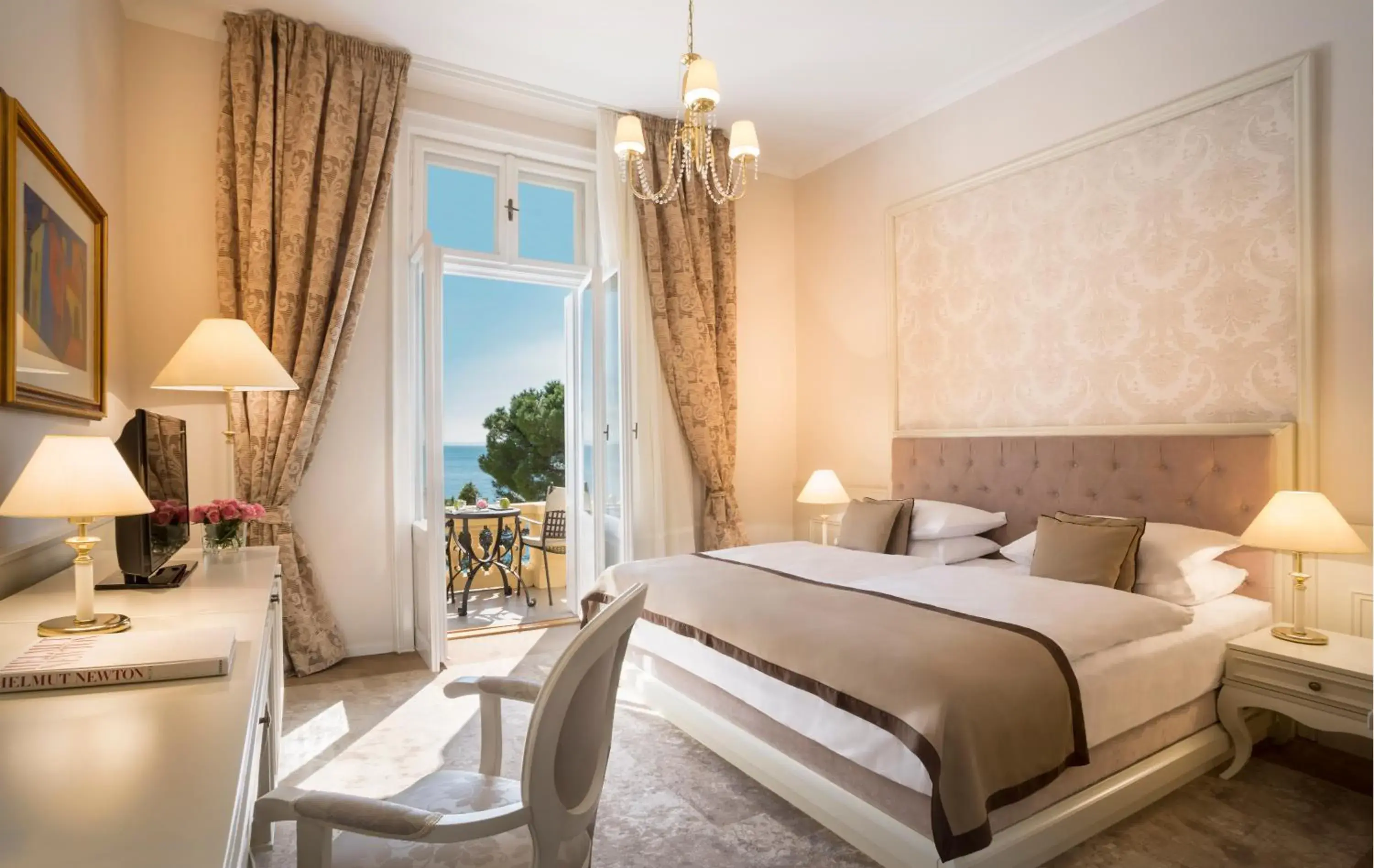 Superior Double with Sea View in Hotel Kvarner - Liburnia Superior Double with Sea View in Hotel Kvarner - Liburnia