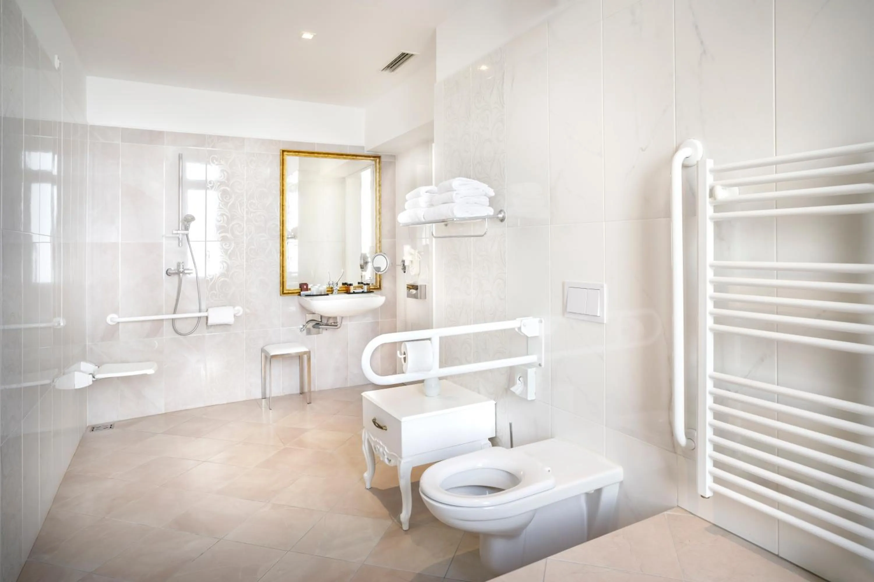 Bathroom in Hotel Kvarner - by Liburnia Hotels & Villas