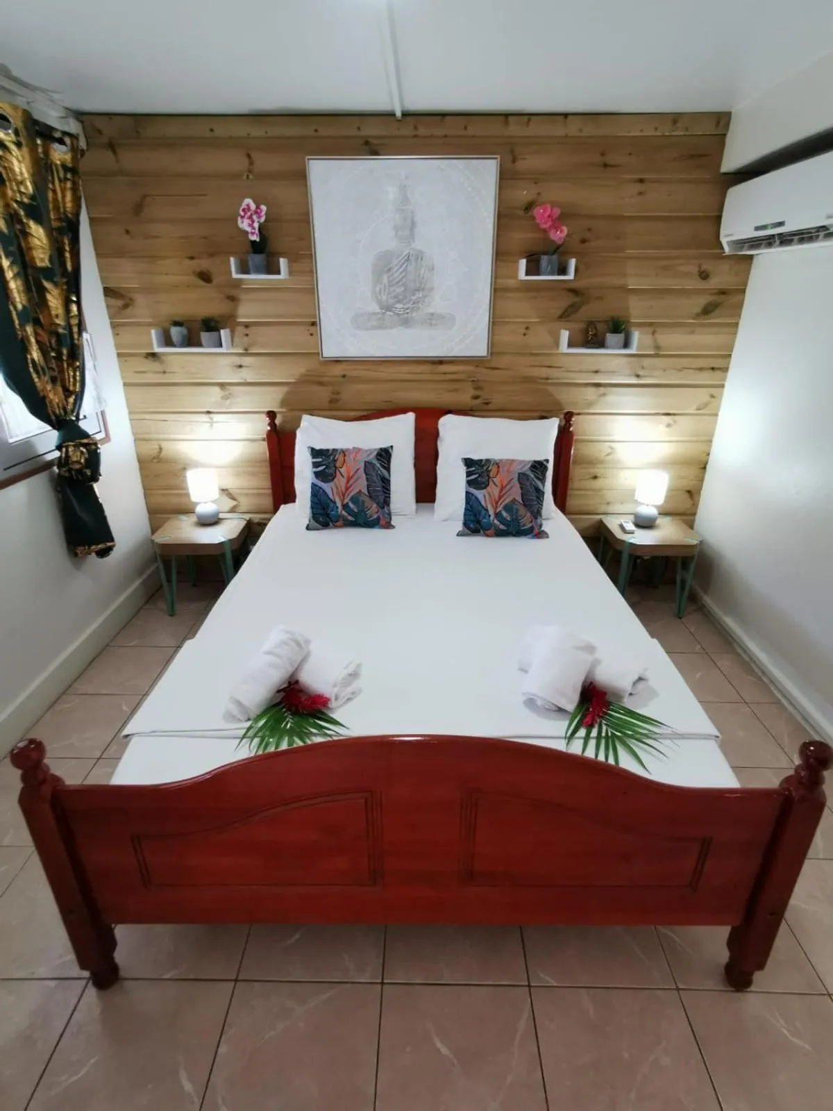 Bedroom, Bed in Les Gîtes de la Lézarde