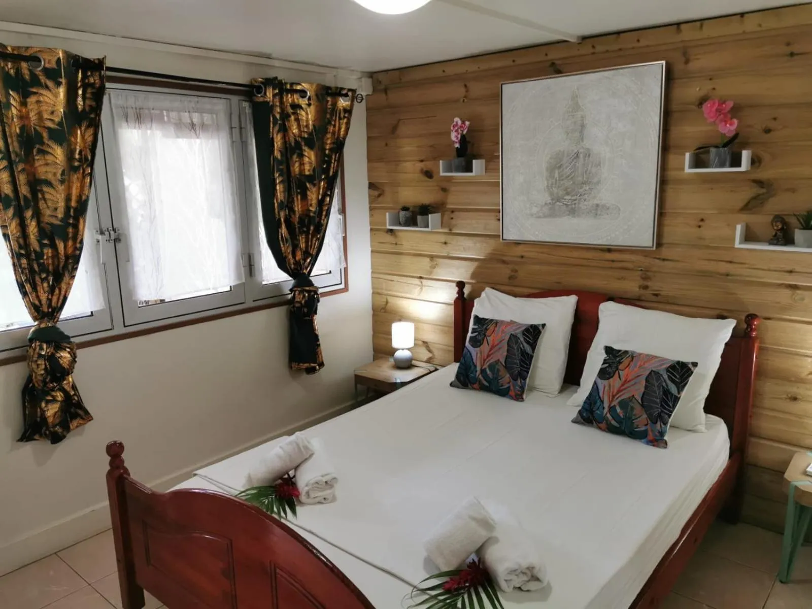 Bedroom, Bed in Les Gîtes de la Lézarde