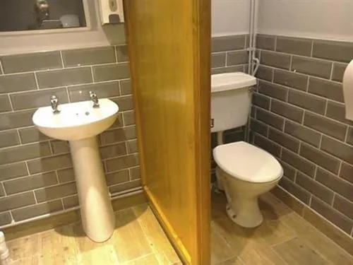 Bathroom in Holland Hotel