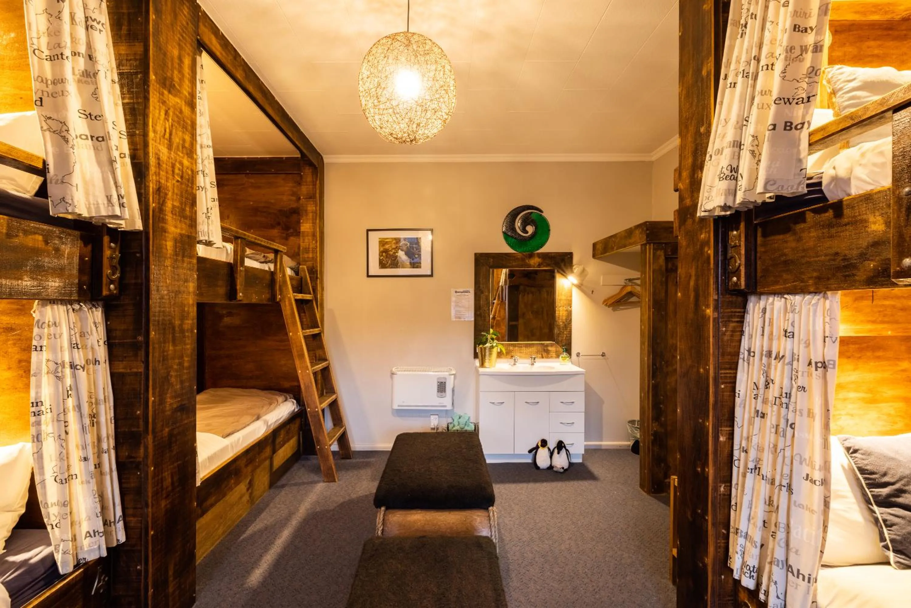 Bedroom, Bed in Oamaru Backpackers