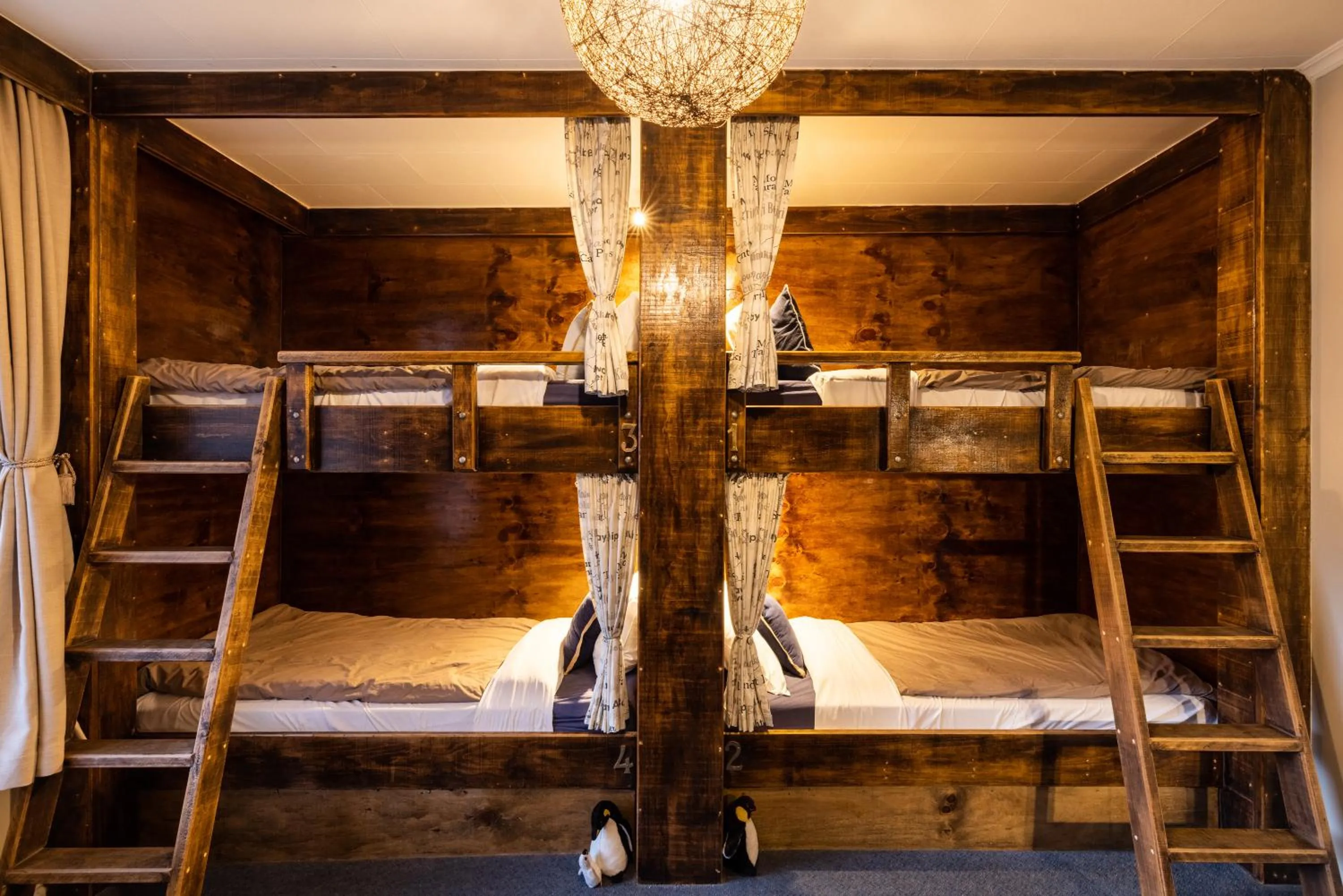 Bedroom, Bed in Oamaru Backpackers