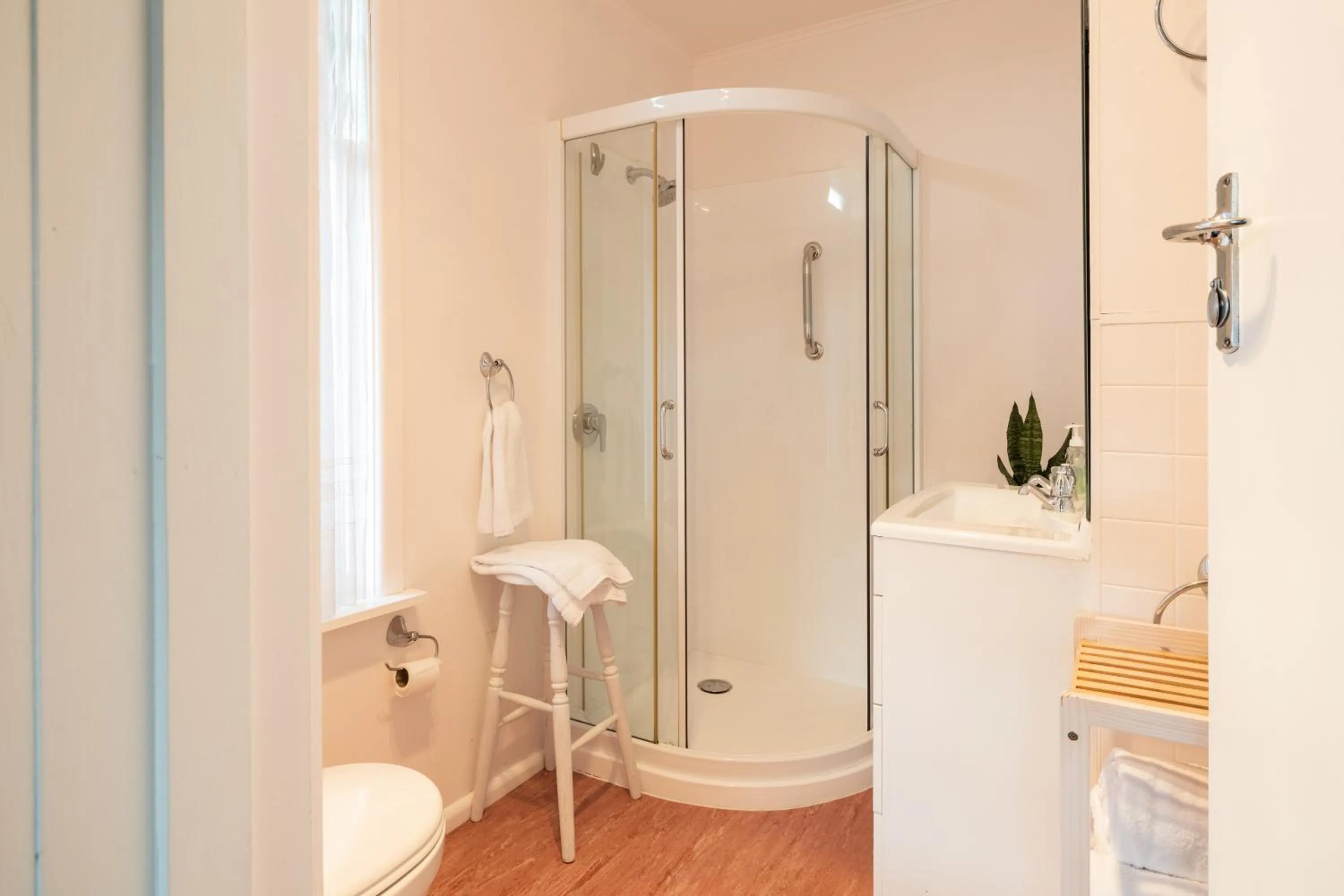 Bathroom in Oamaru Backpackers