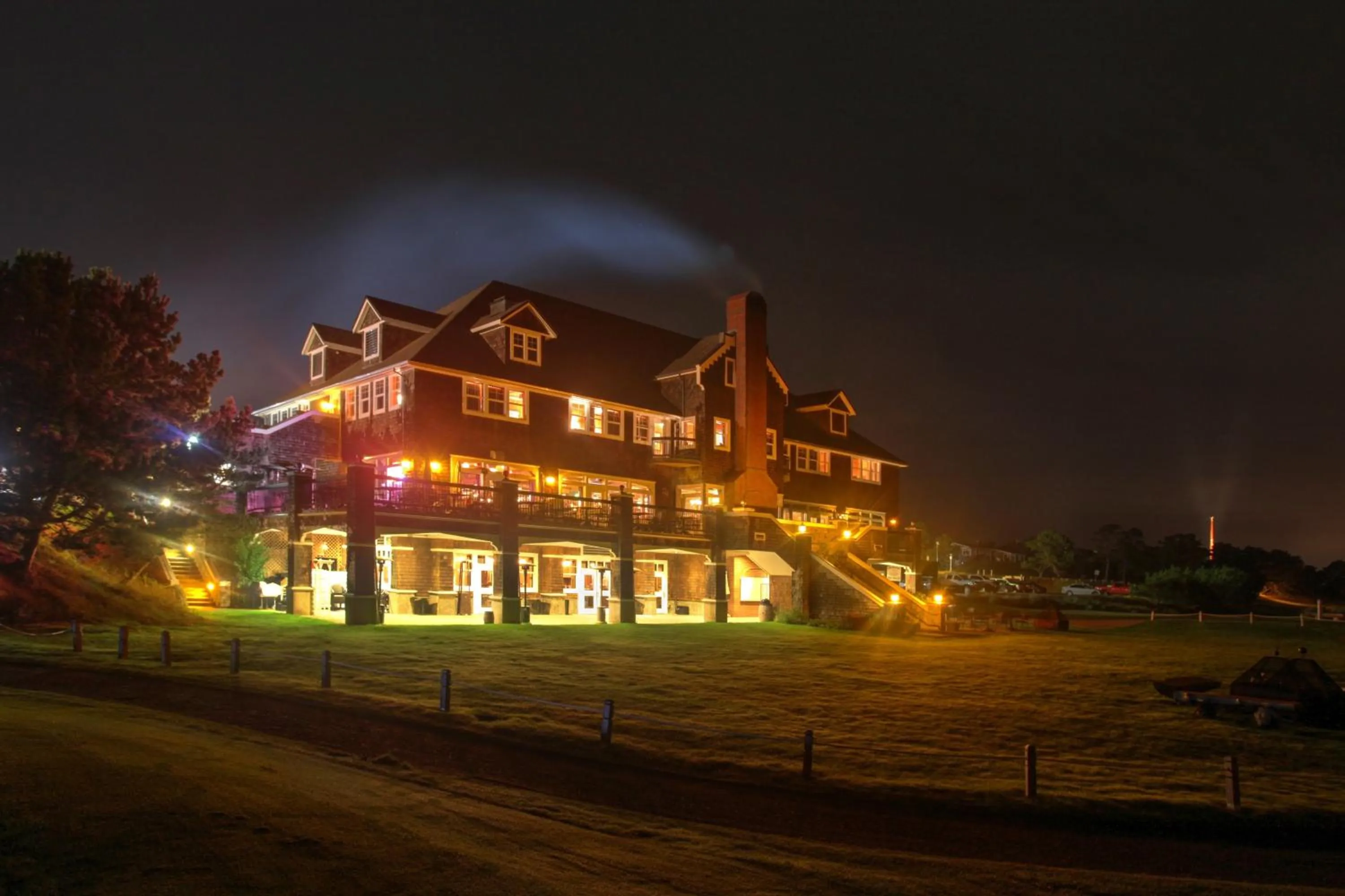 Night in McMenamins Gearhart Hotel