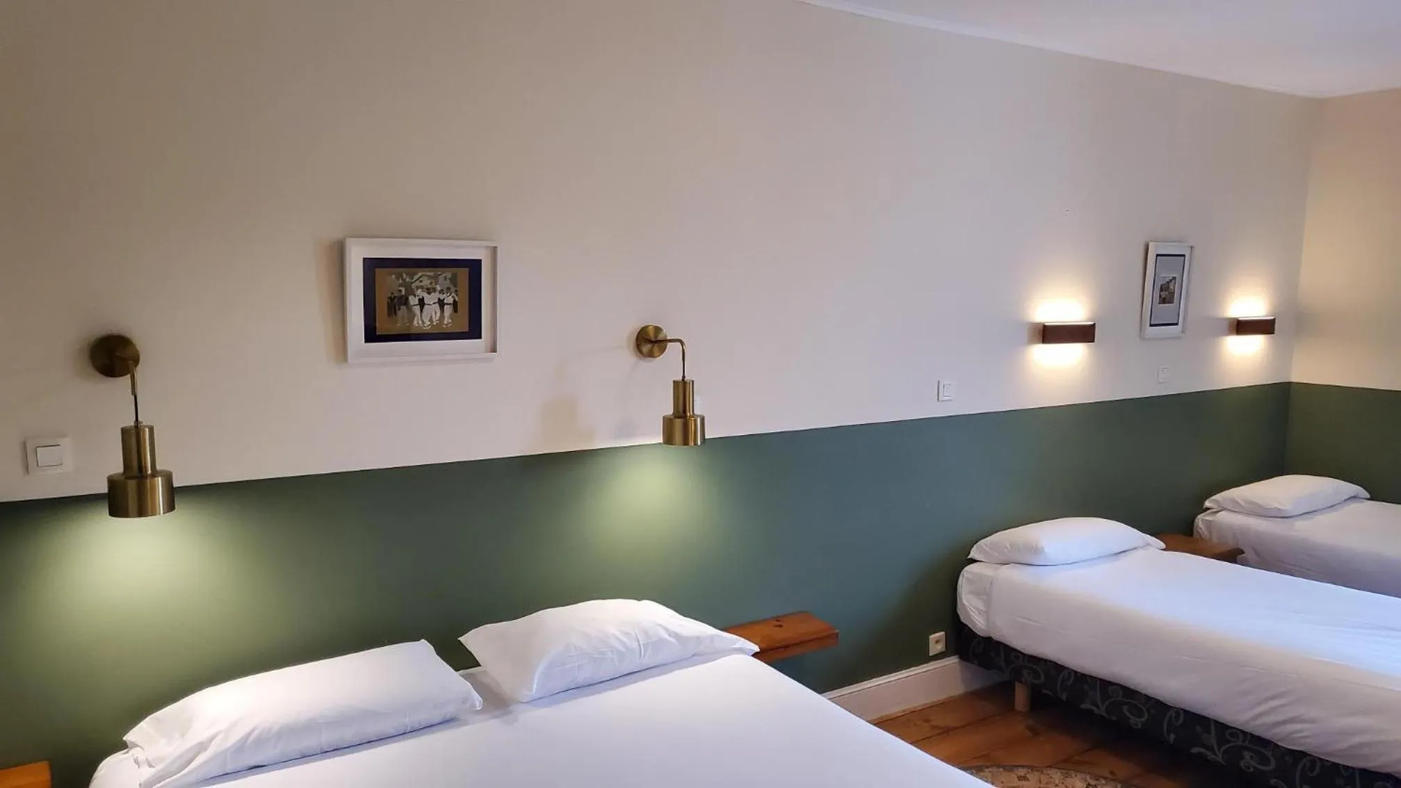 Bed in Grand Hôtel de la Poste