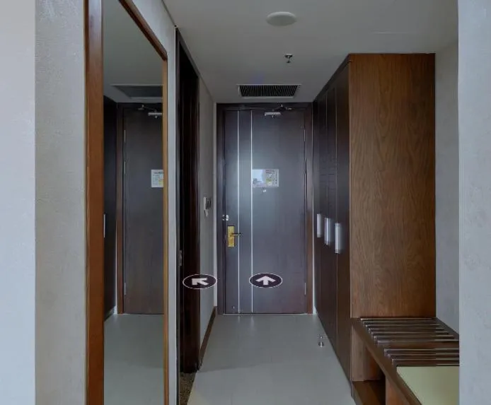 wardrobe in Le Indochina Hotel