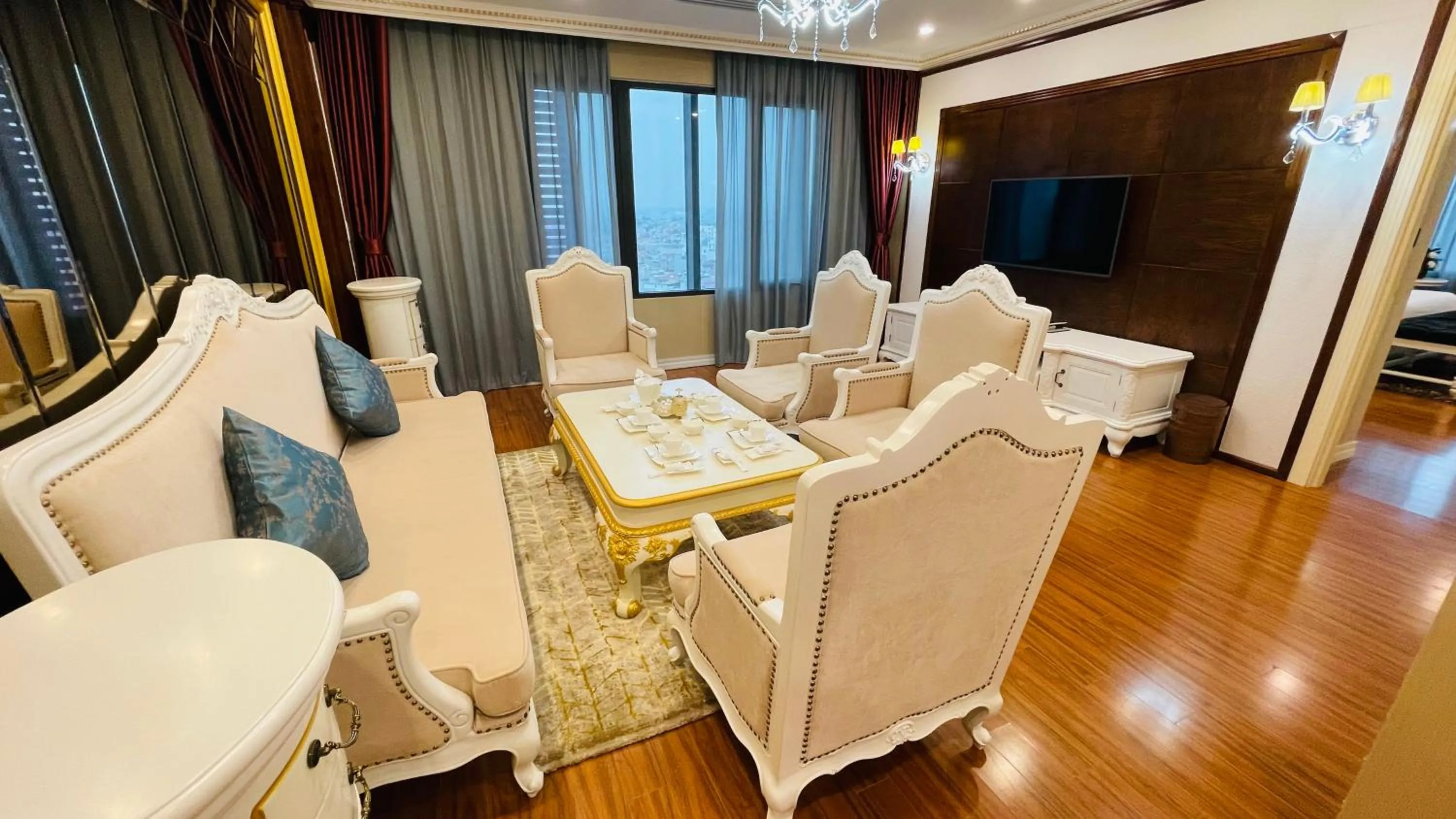 Living room in Le Indochina Hotel