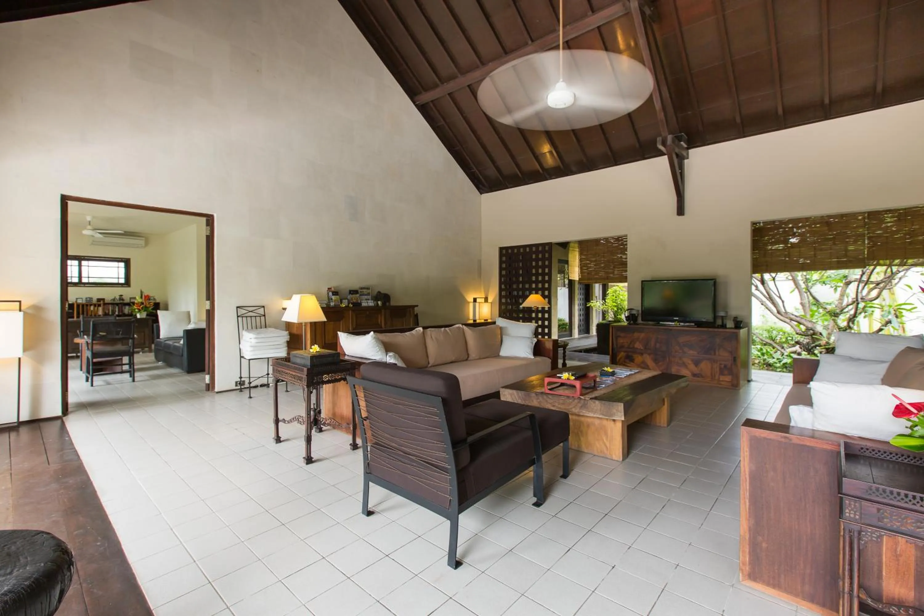 TV and multimedia in Villa Roku by Nagisa Bali