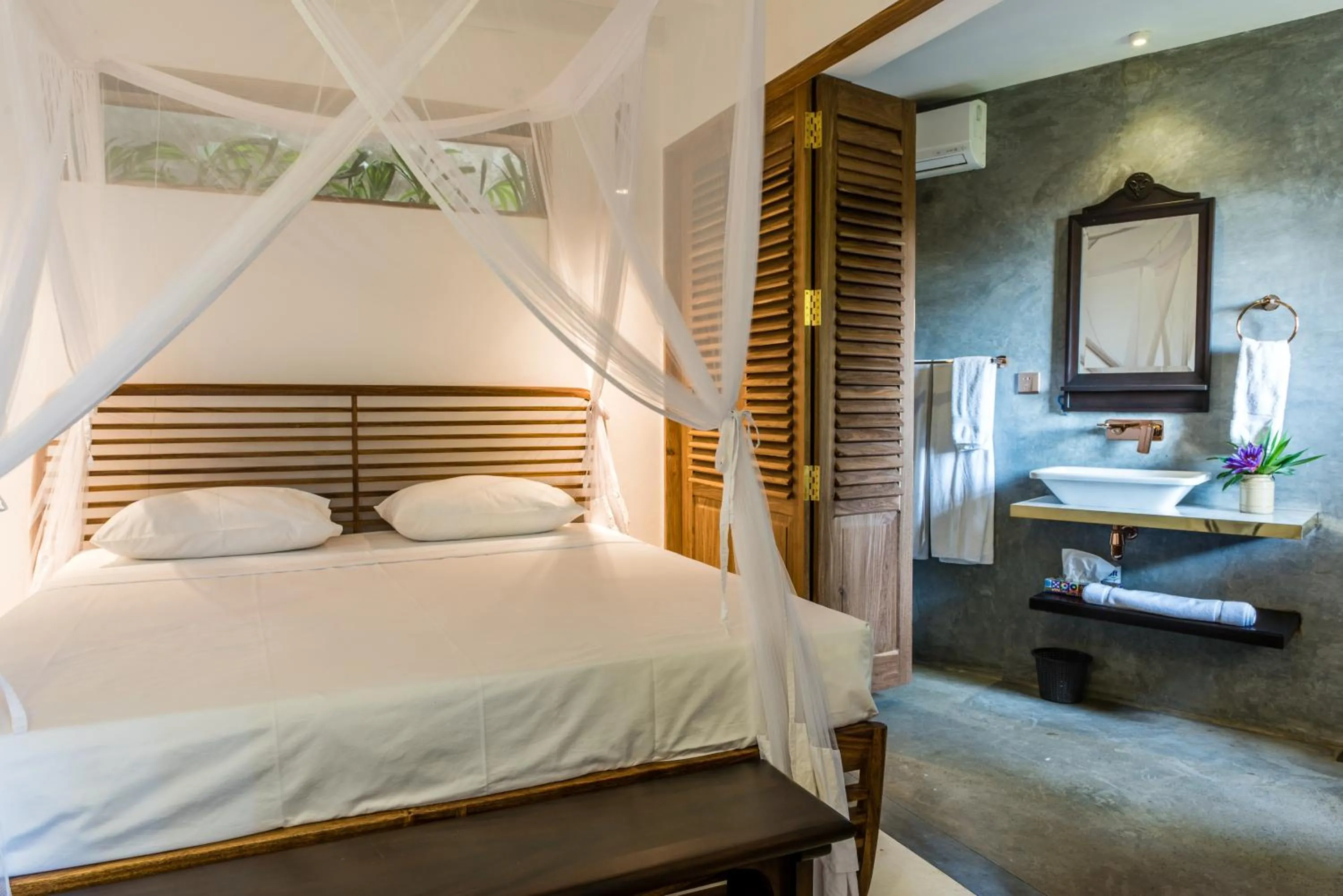 Superior Double Room in Prince of Galle (inside the Fort)