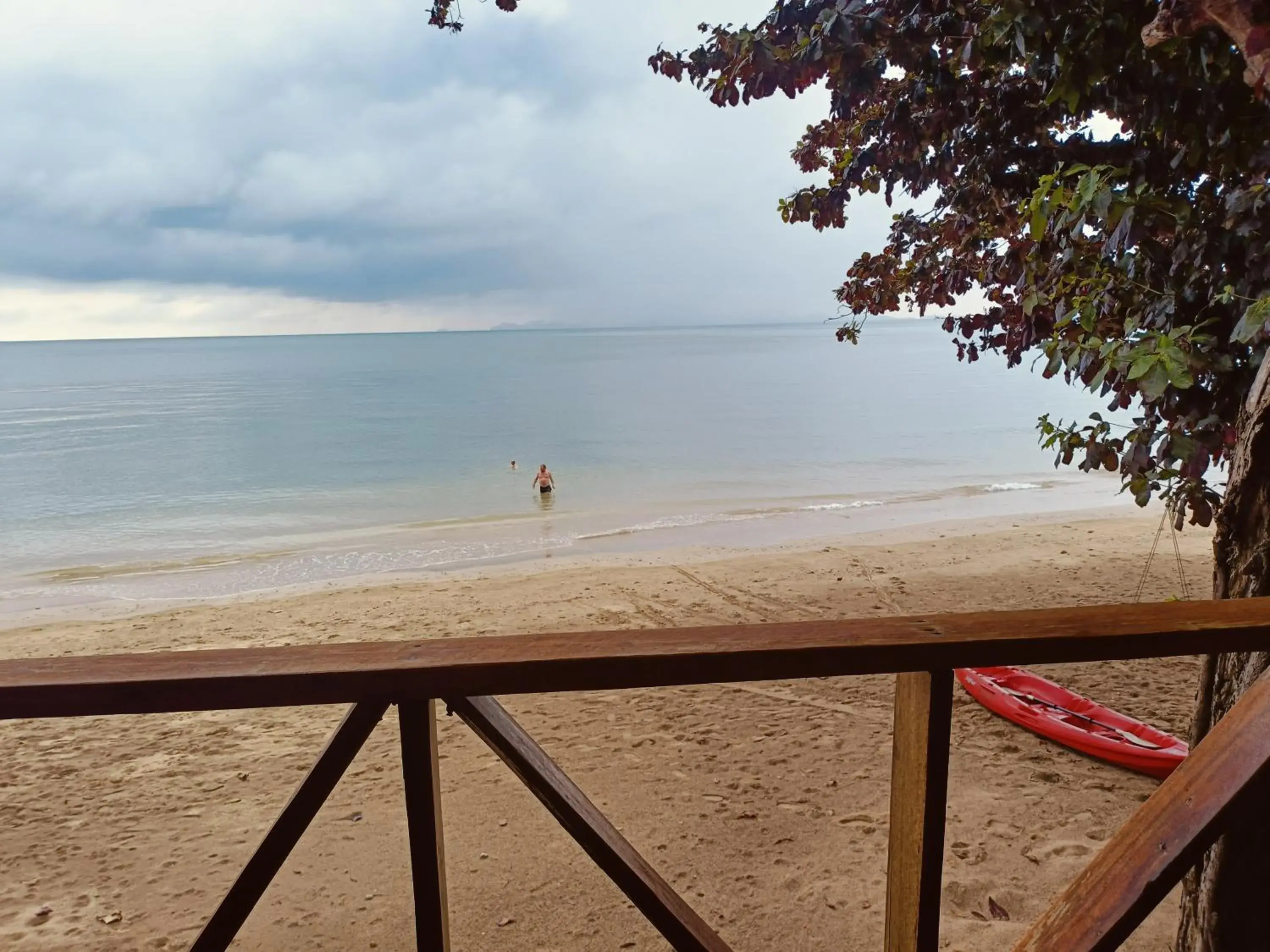 Beach Front Family Room in Kohjum Relax Beach Beach Front Family Room in Kohjum Relax Beach