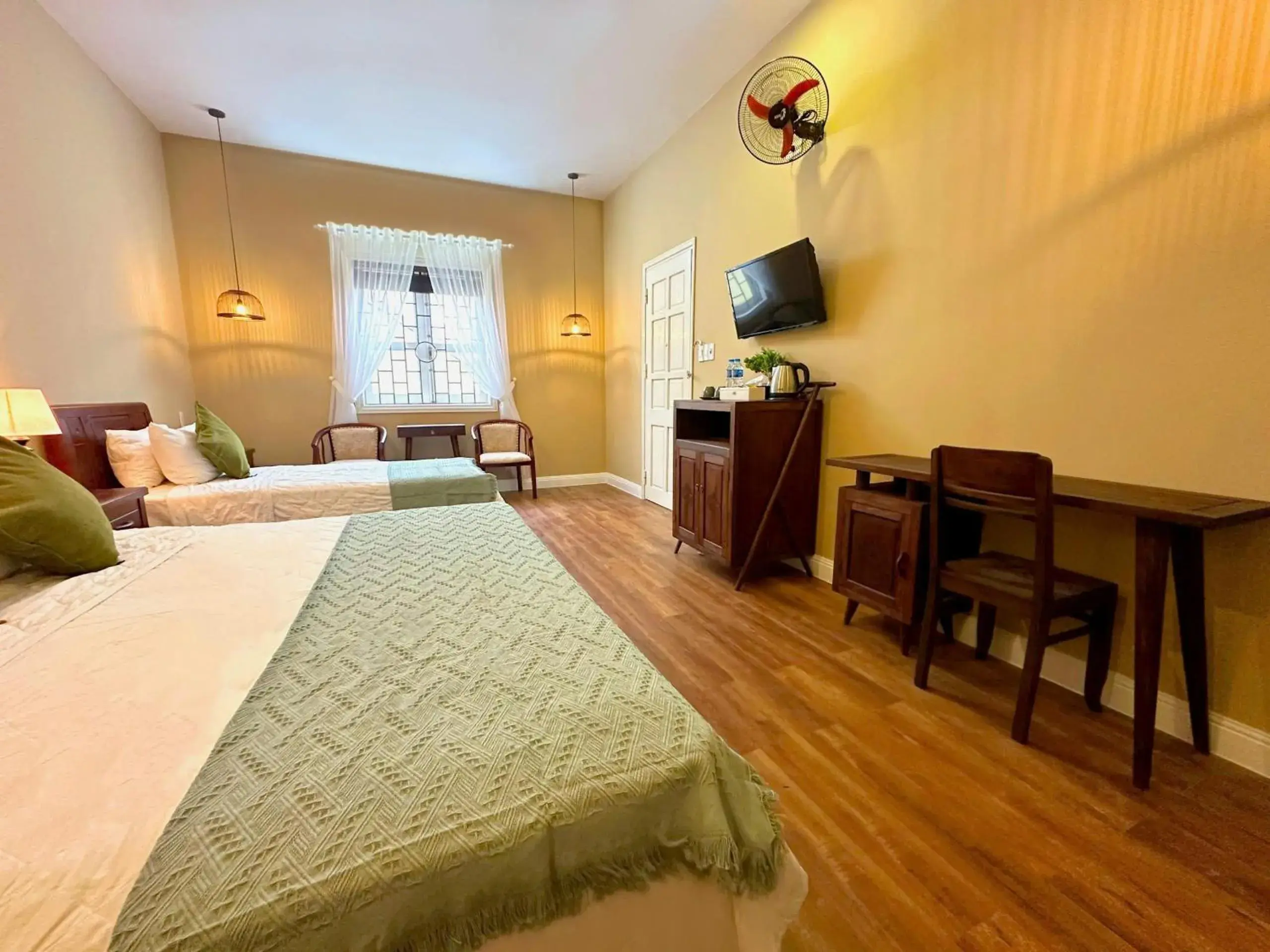 Deluxe Triple Room in Fullhouse Hoian Deluxe Triple Room in Fullhouse Hoian