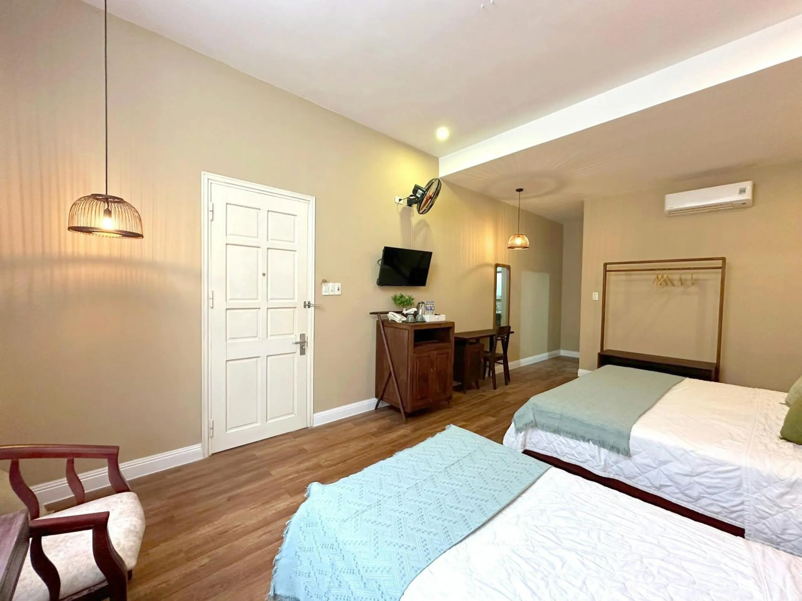 Bed in Fullhouse Hoian