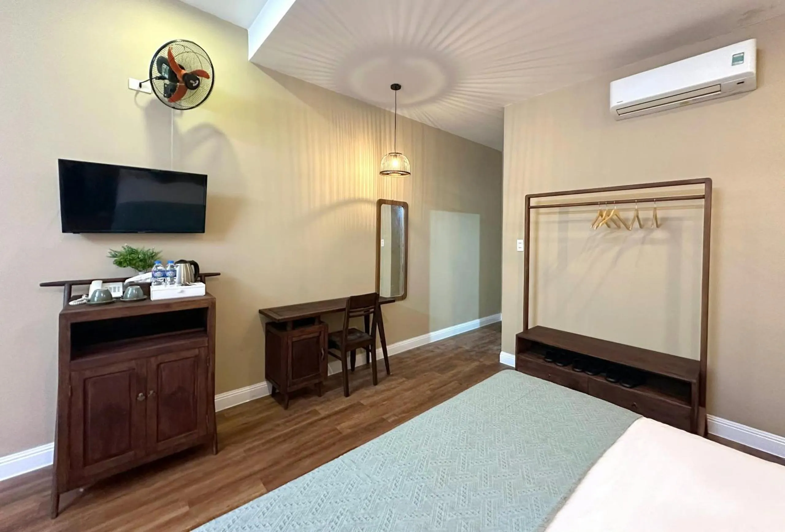 Bed in Fullhouse Hoian