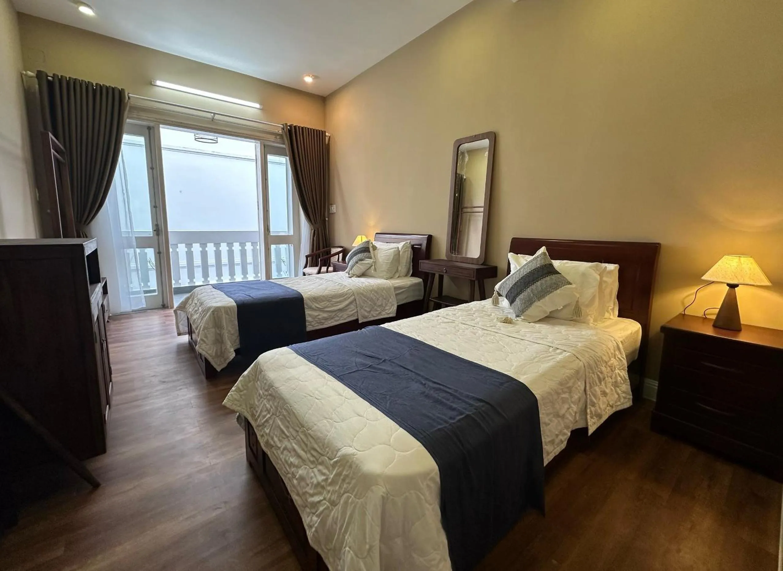 Bed in Fullhouse Hoian