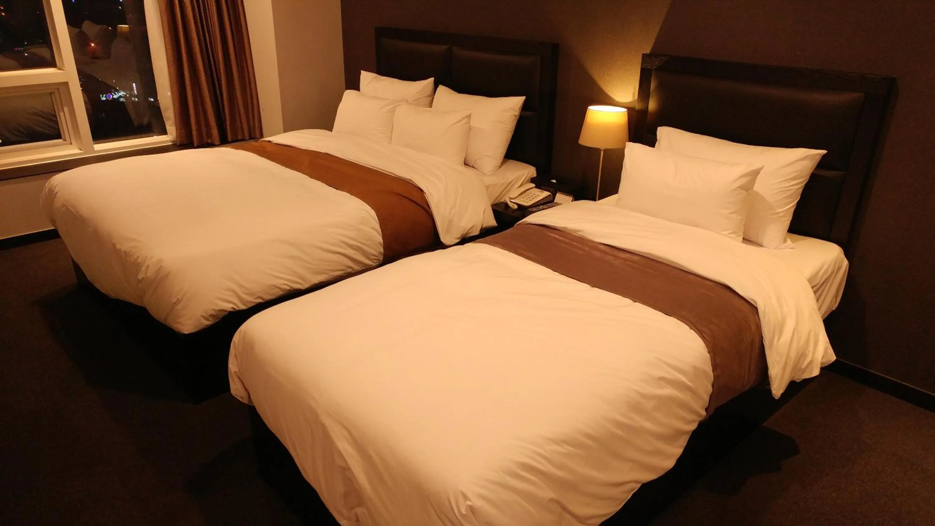 cot, Bed in Gangneung Tourist Hotel