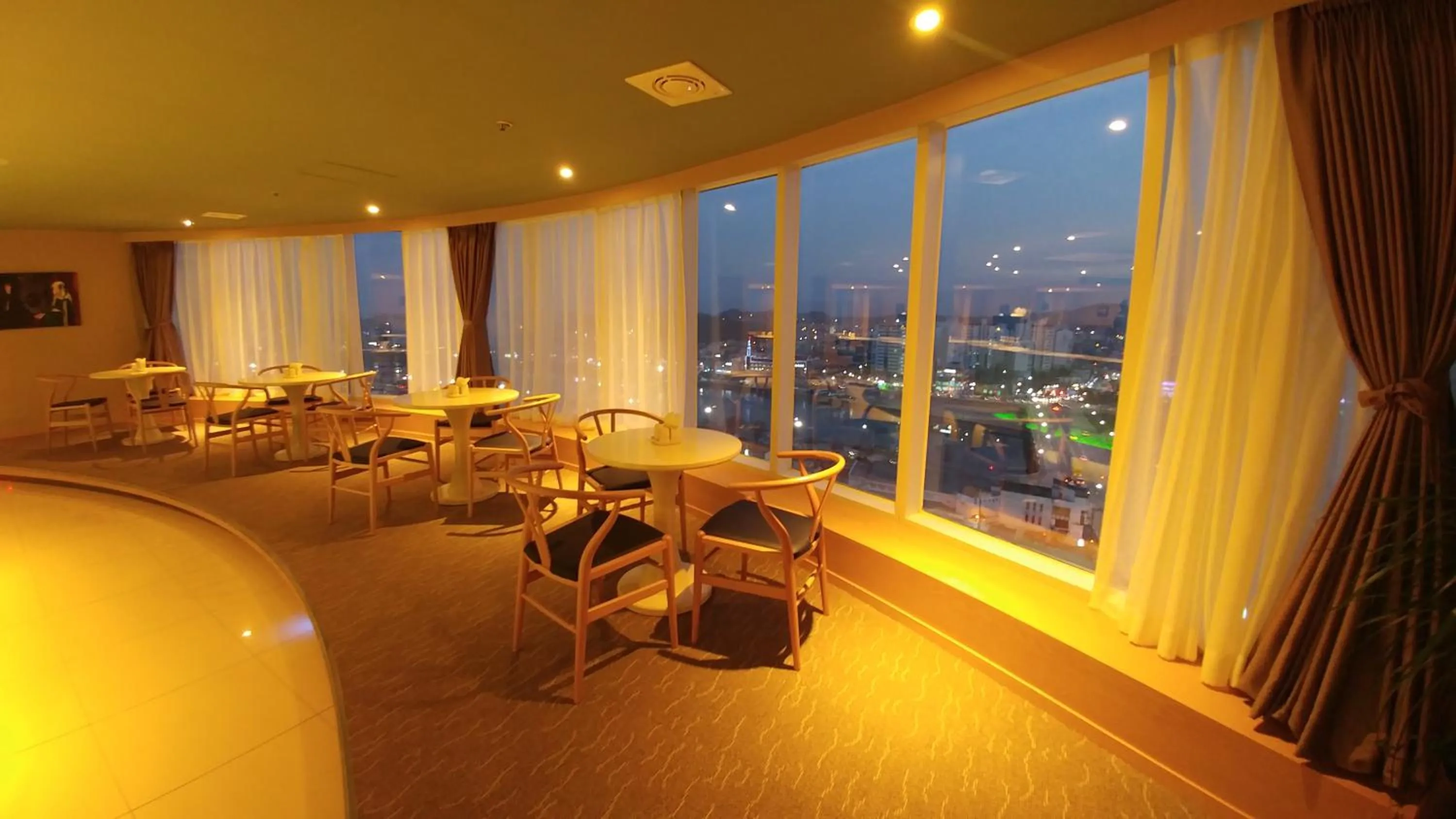 Restaurant/places to eat in Gangneung Tourist Hotel