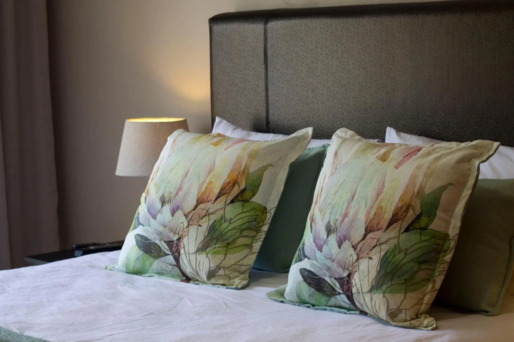 Bedroom, Bed in Tsitsikamma Manor