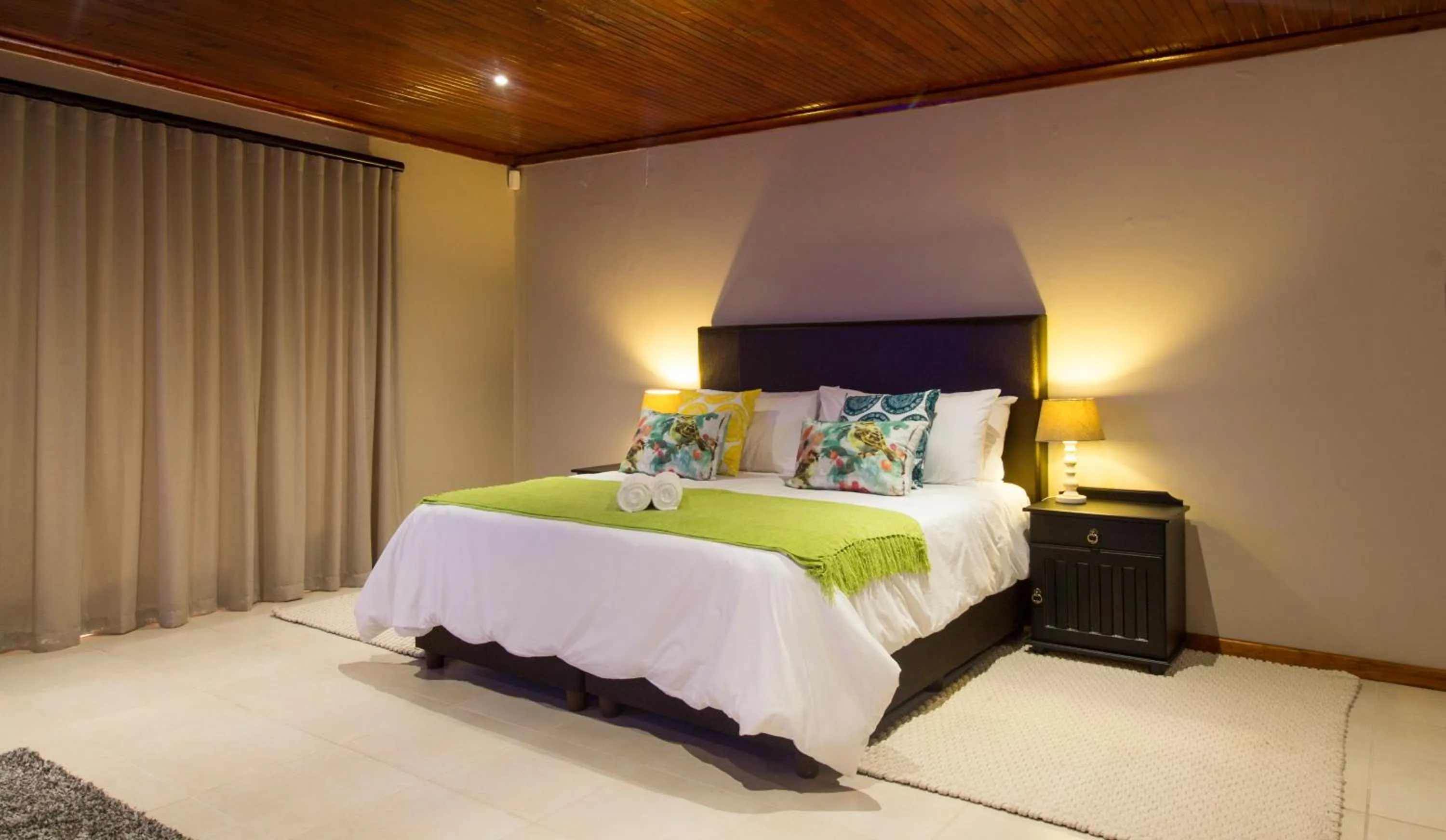 Bedroom, Bed in Tsitsikamma Manor