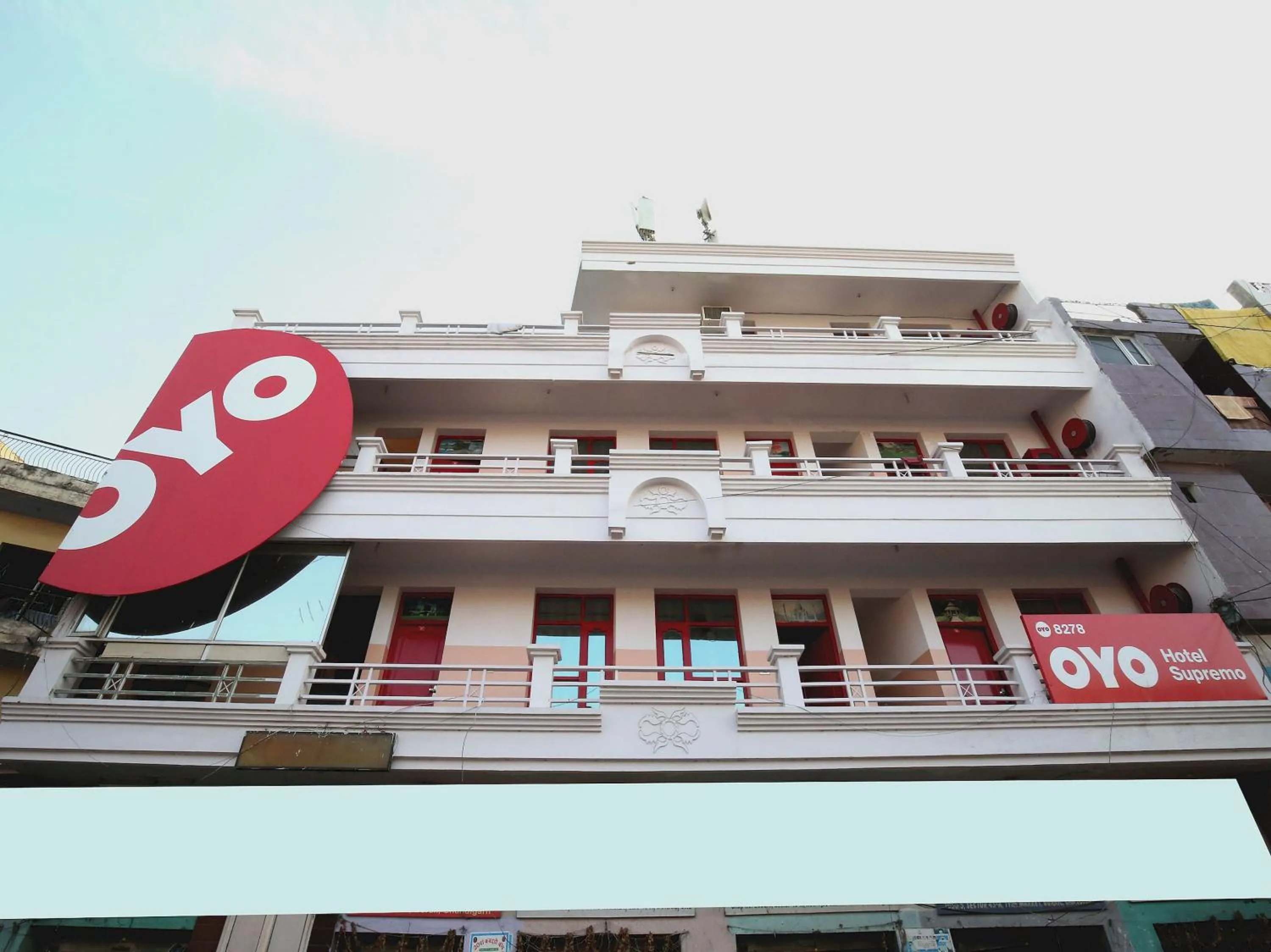 Facade/entrance in Hotel O Supremo
