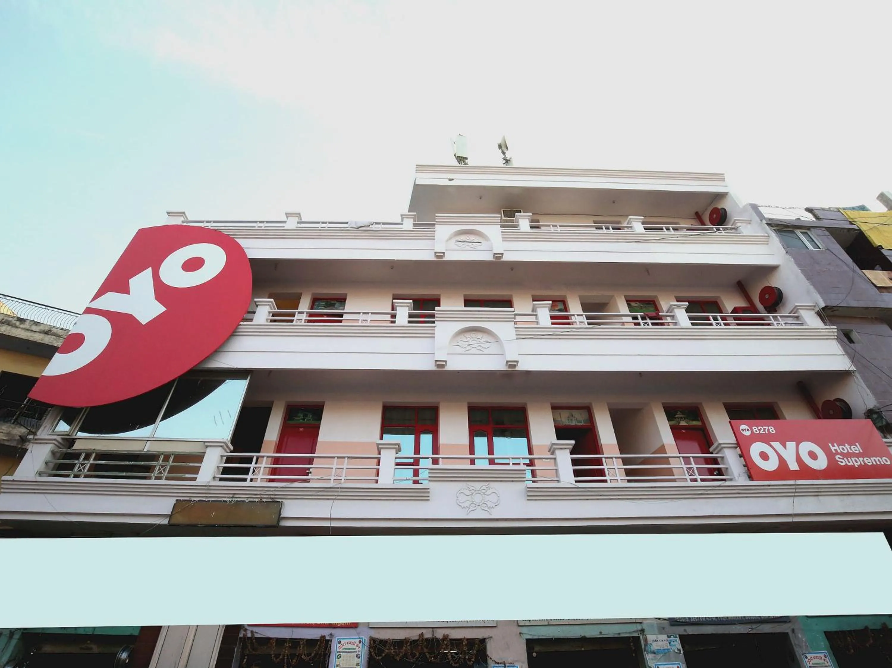 Facade/entrance in Hotel O Supremo