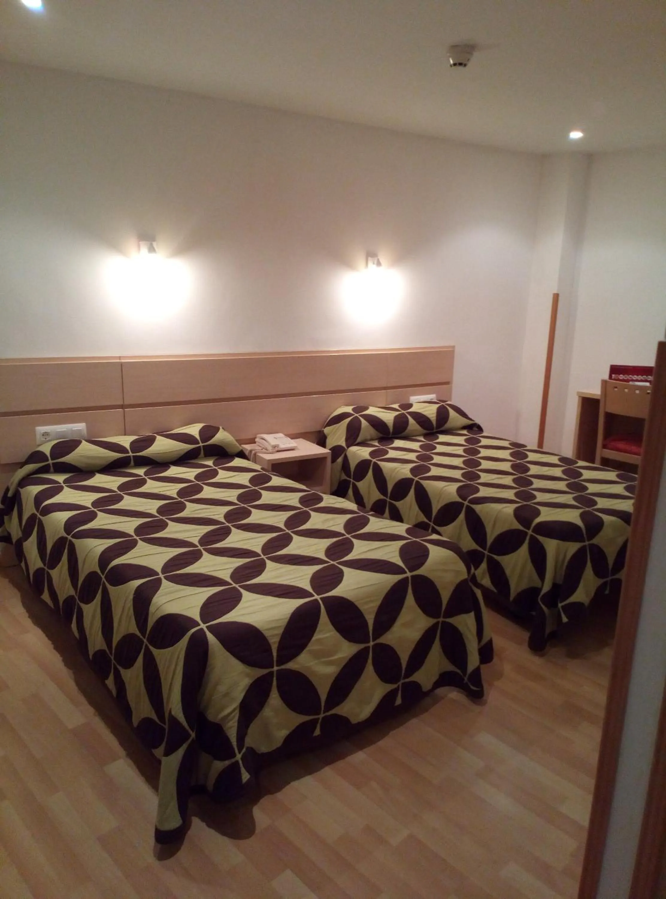 Bedroom, Bed in Nap Carta Puebla