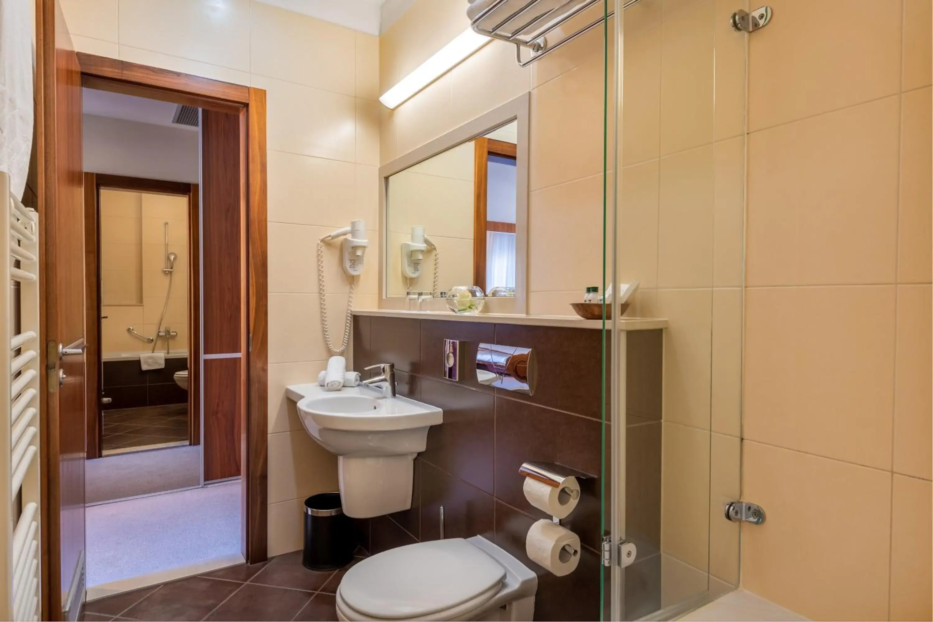 Bathroom in Hotel Plaža Bathroom in Hotel Plaža