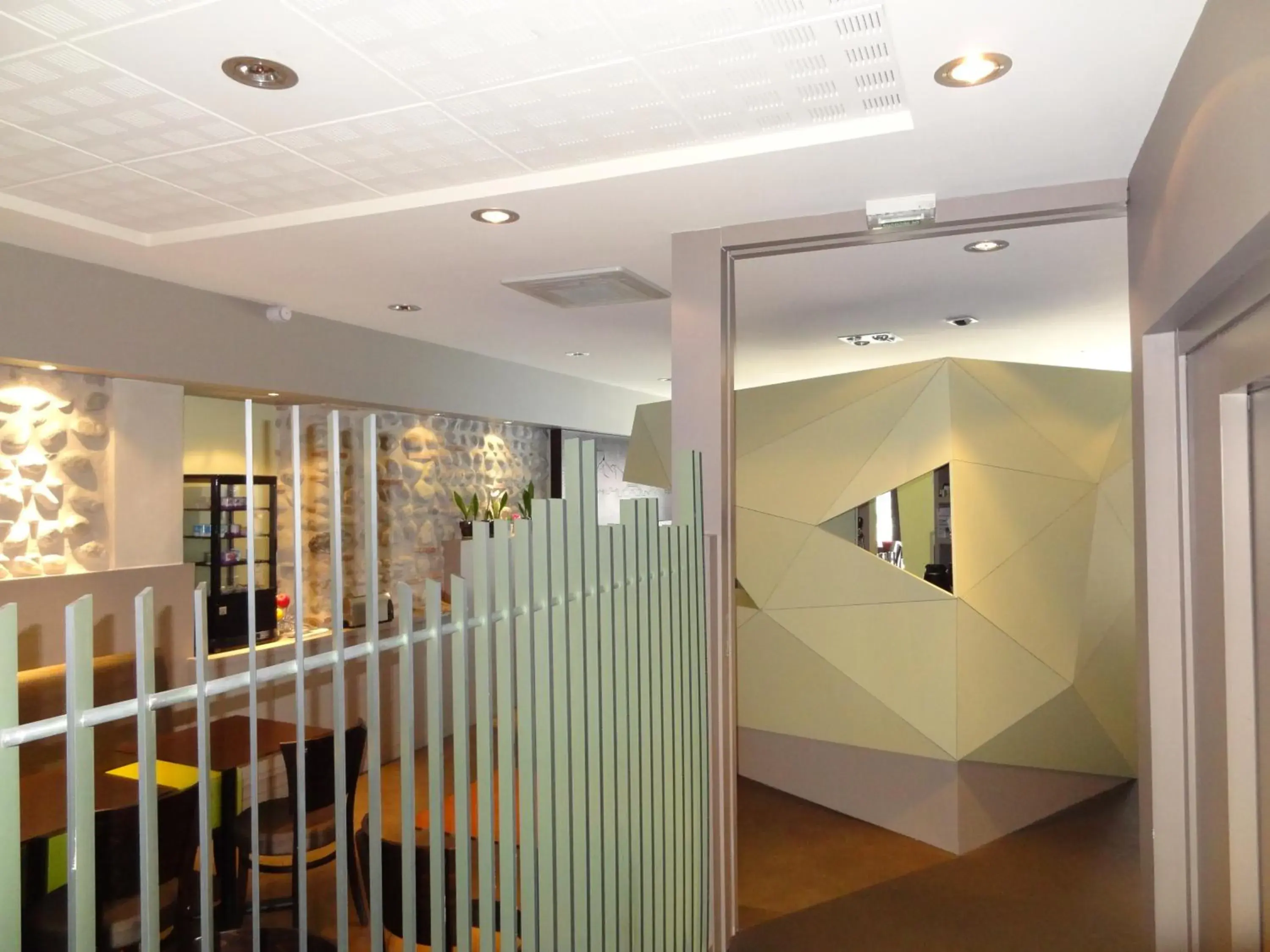 Lobby or reception in Cit'Hotel de la Marne Lobby or reception in Cit'Hotel de la Marne