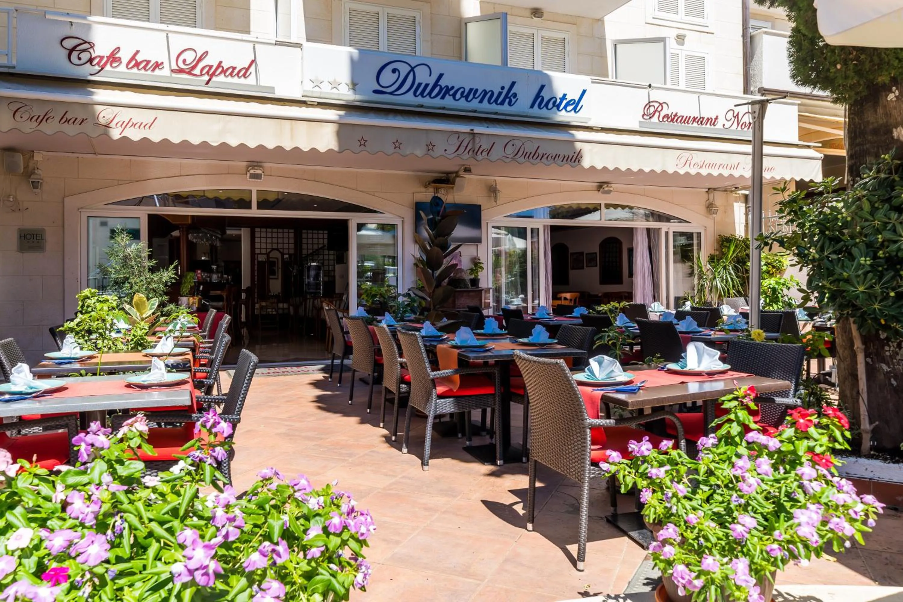 Restaurant/places to eat in Hotel Dubrovnik