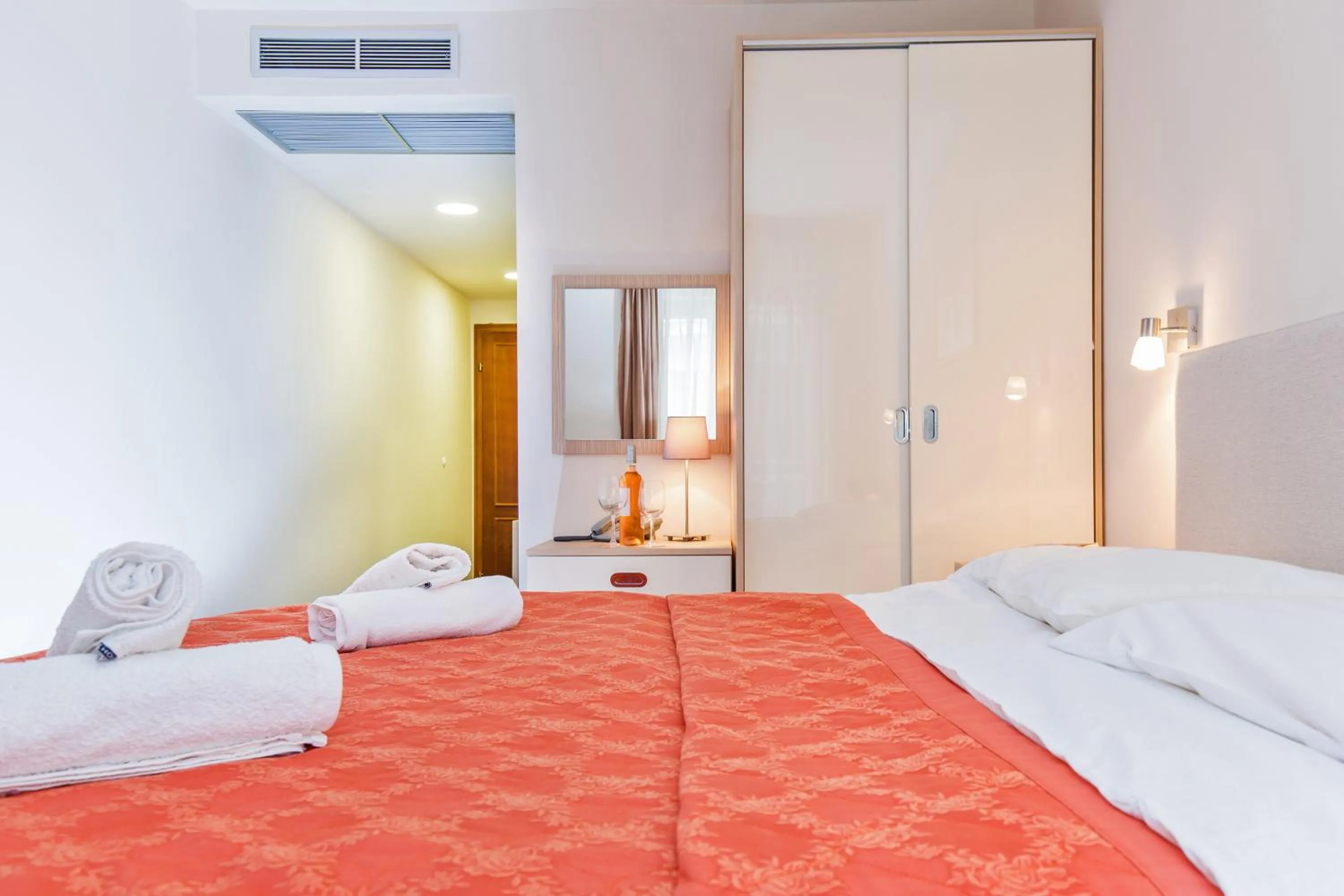 Photo of the whole room, Bed in Hotel Dubrovnik