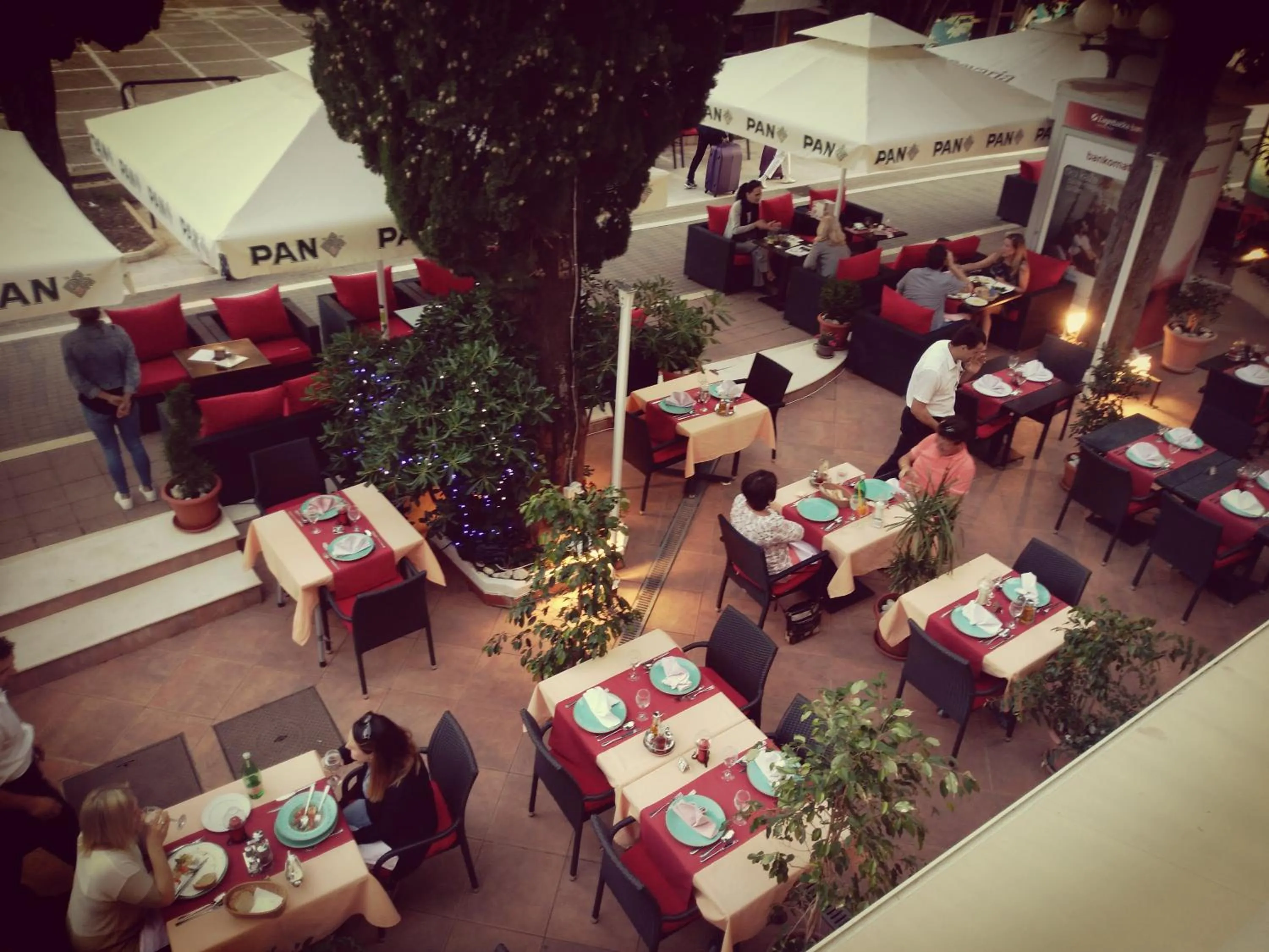 Restaurant/places to eat in Hotel Dubrovnik