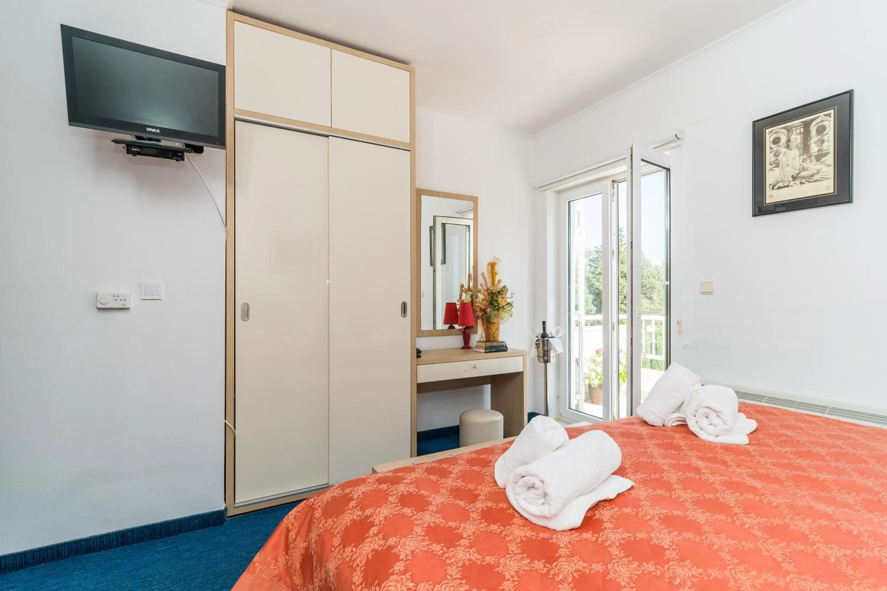 Bedroom, Bed in Hotel Dubrovnik