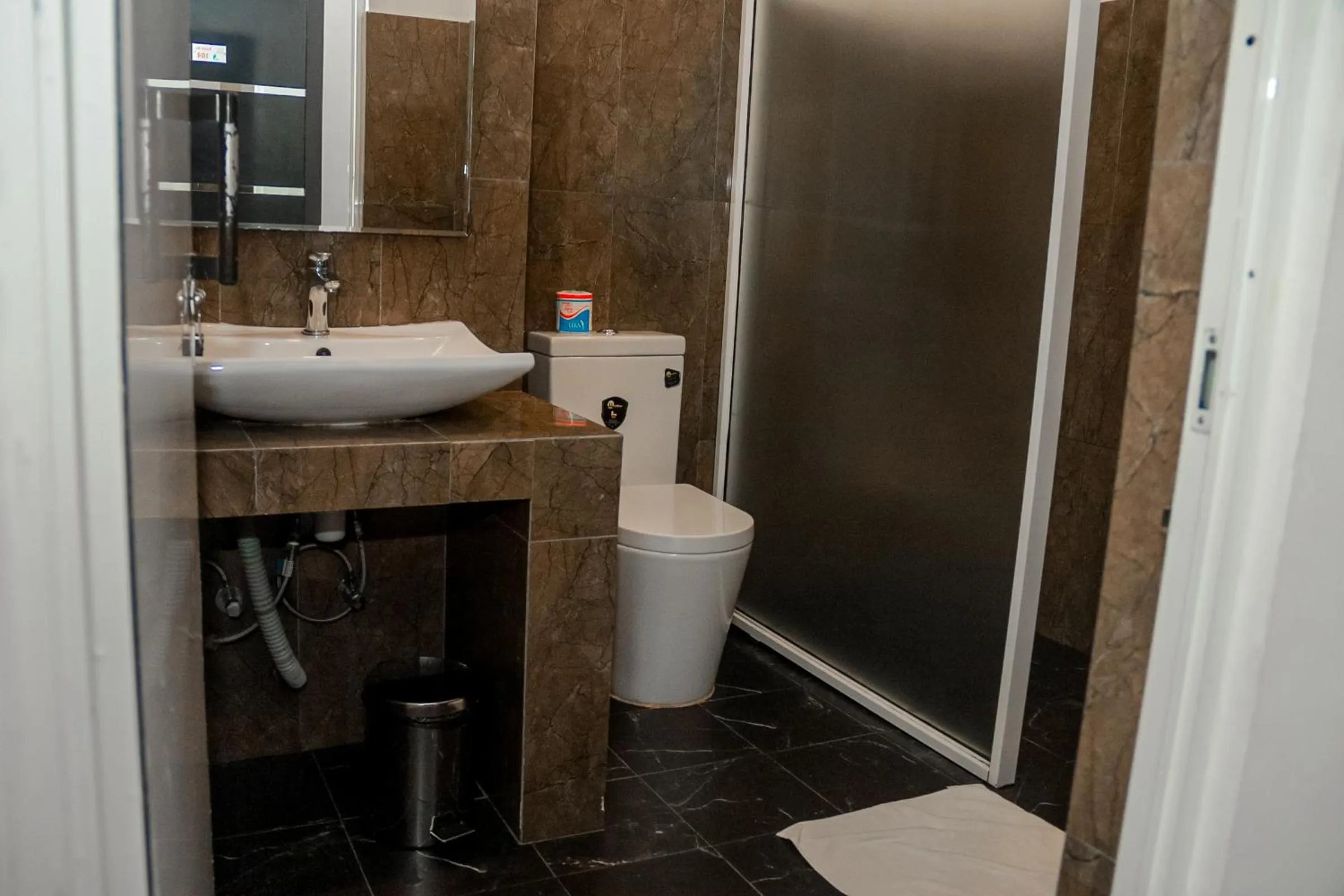 Toilet in Ella Soul Resort