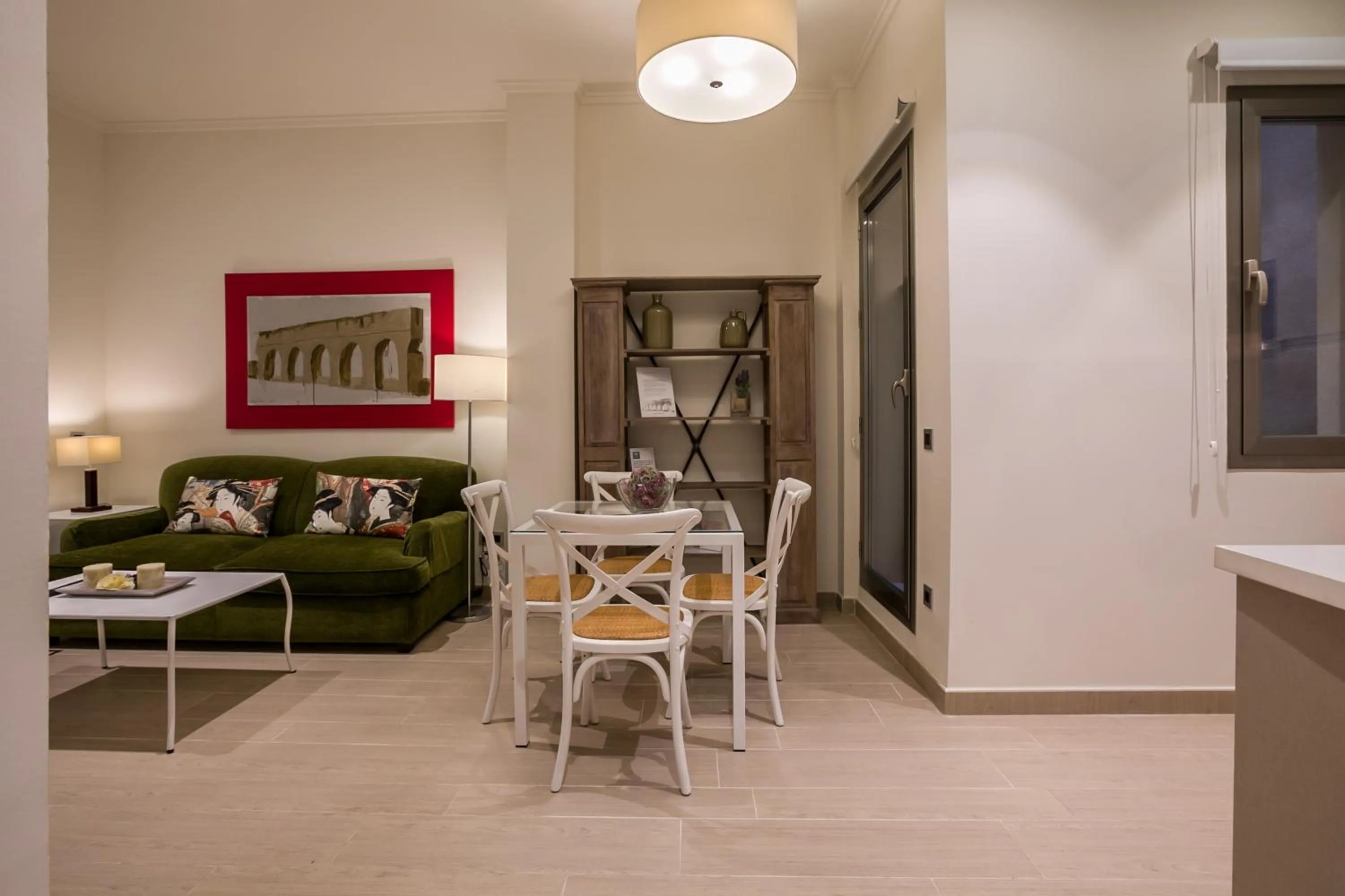 Living room, Bed in Welldone Cathedral Suites